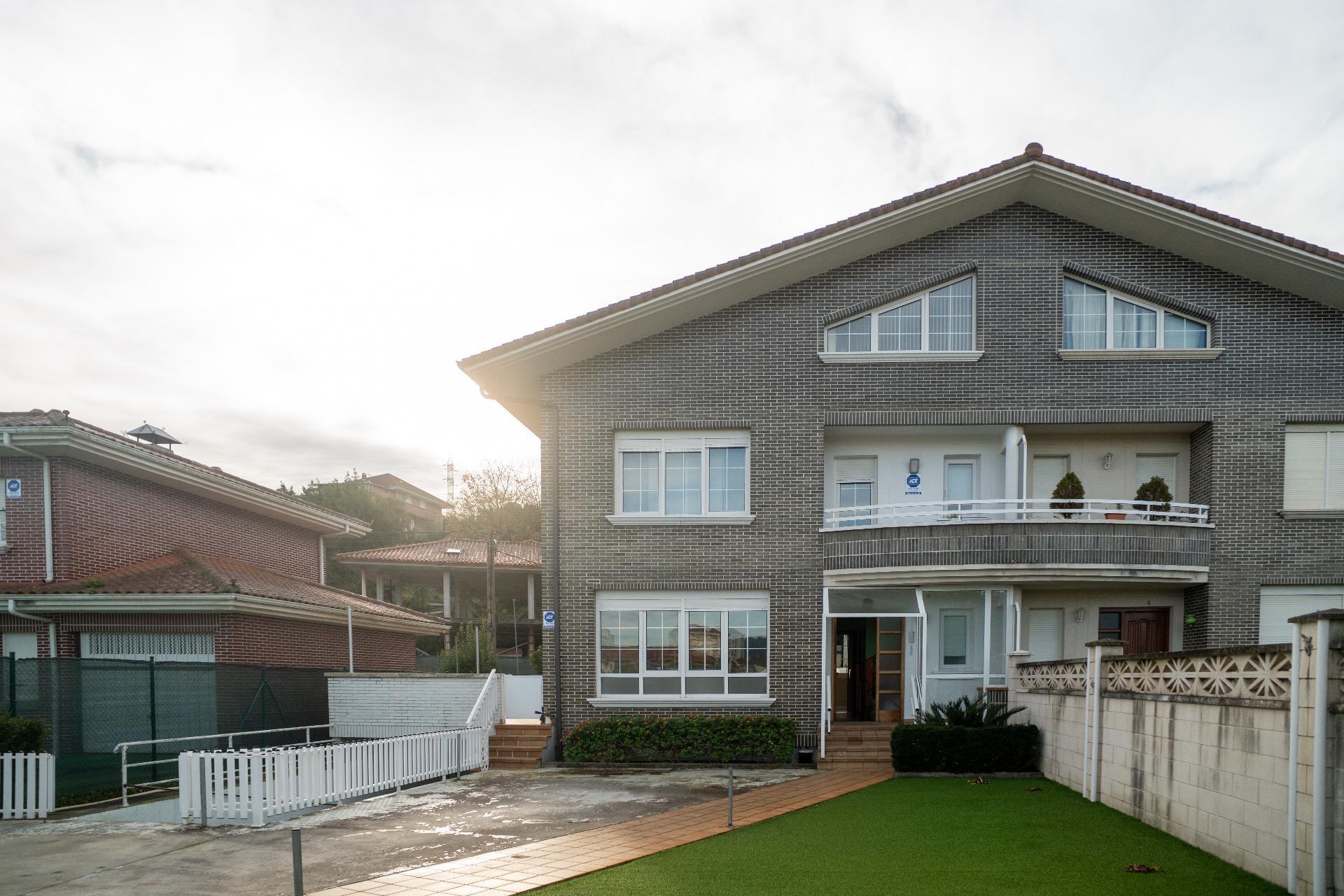 Casas o chalets-Venta-Laredo-2044829-Foto-3