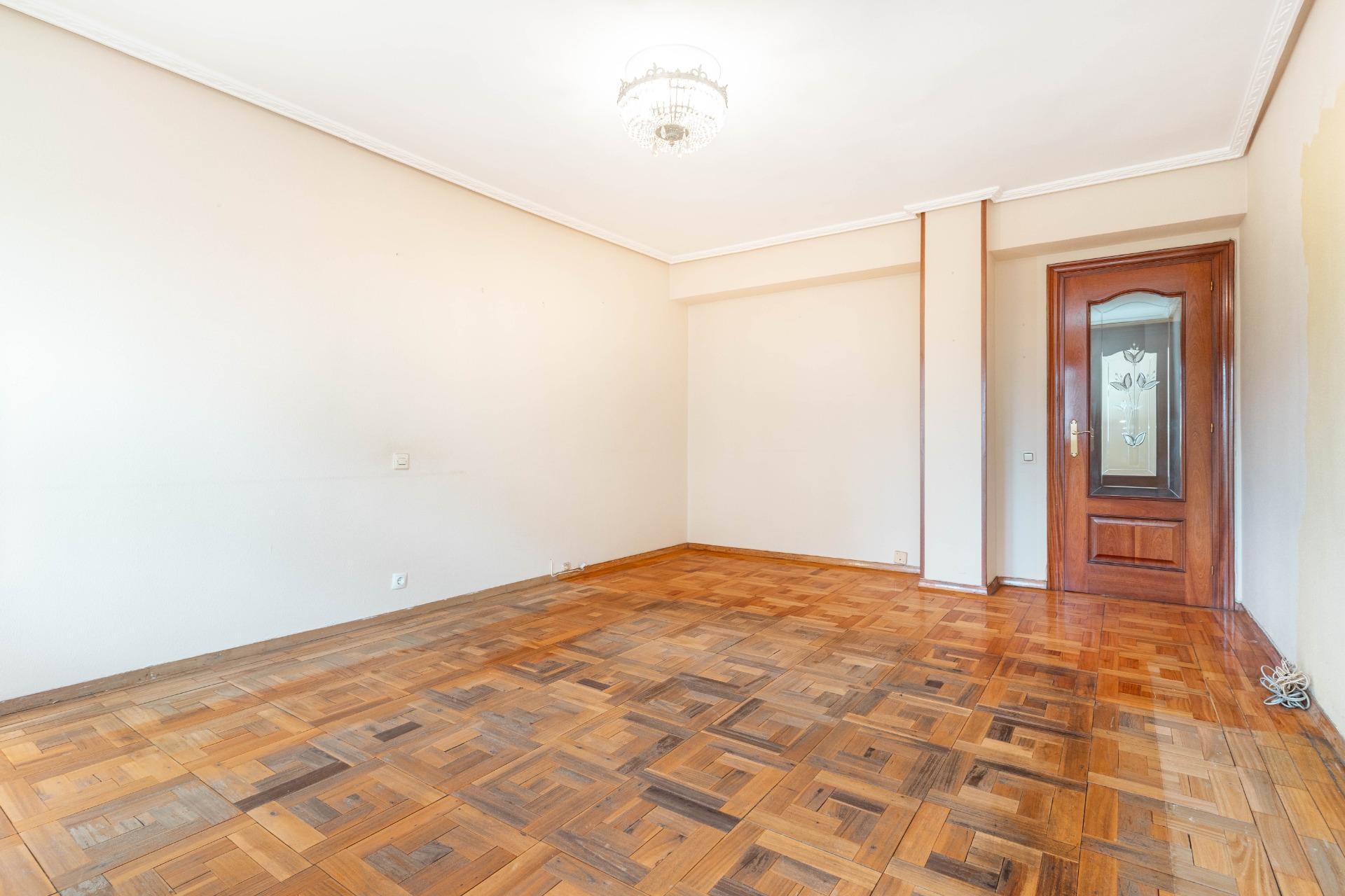 Pisos-Venta-Oviedo-2060796-Foto-9