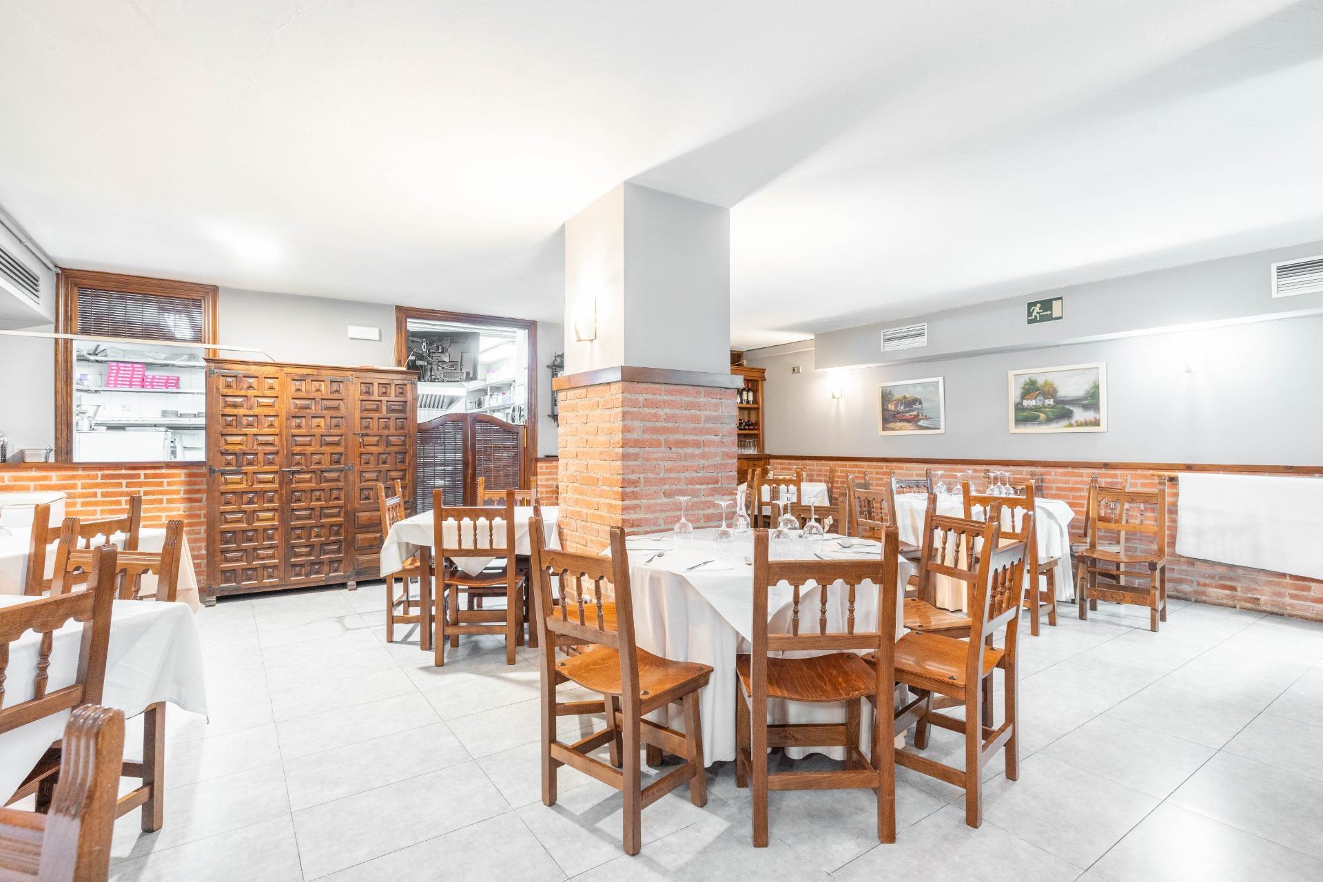 Negocios-Venta-Oviedo-2064113-Foto-10