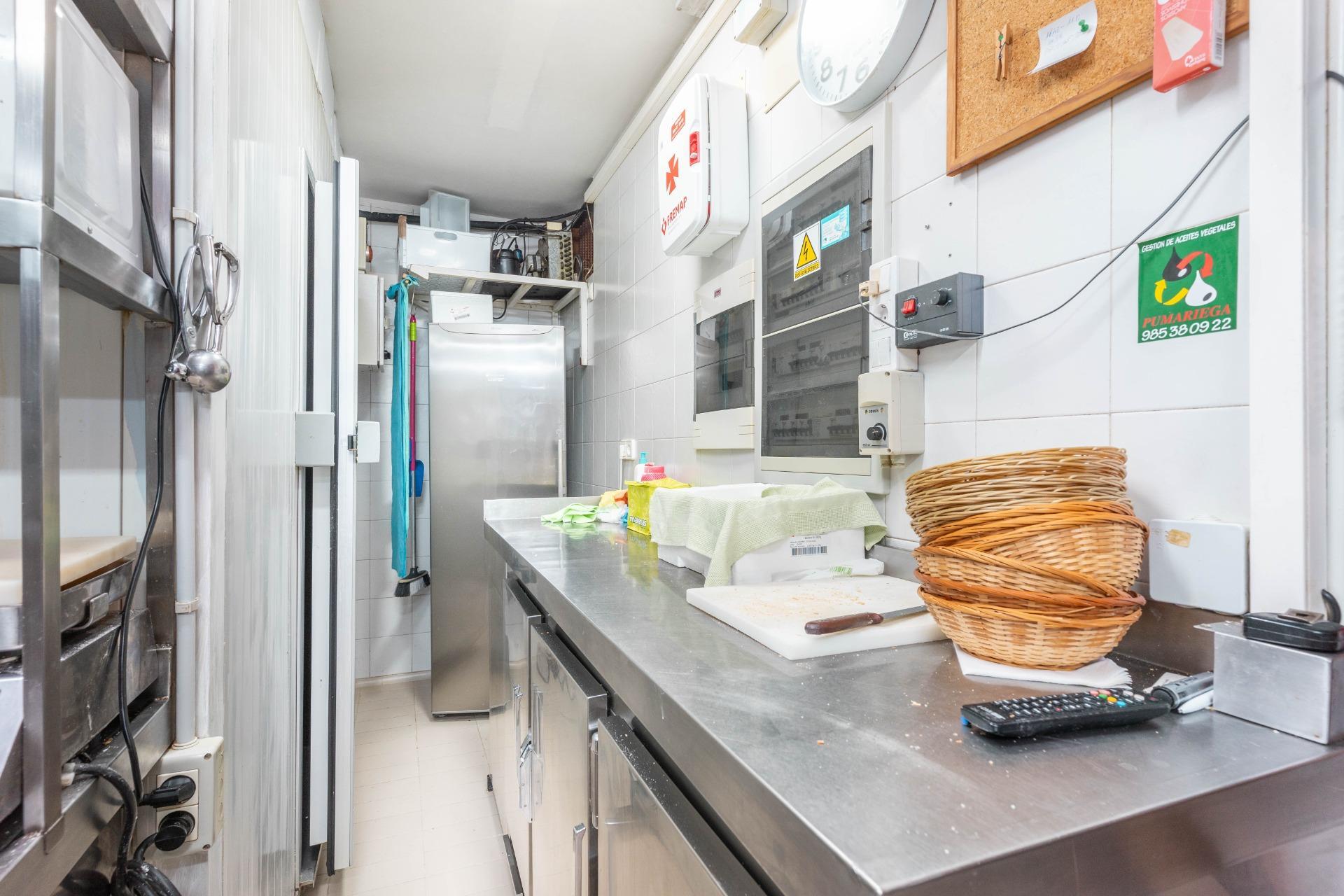 Negocios-Venta-Oviedo-2064113-Foto-20