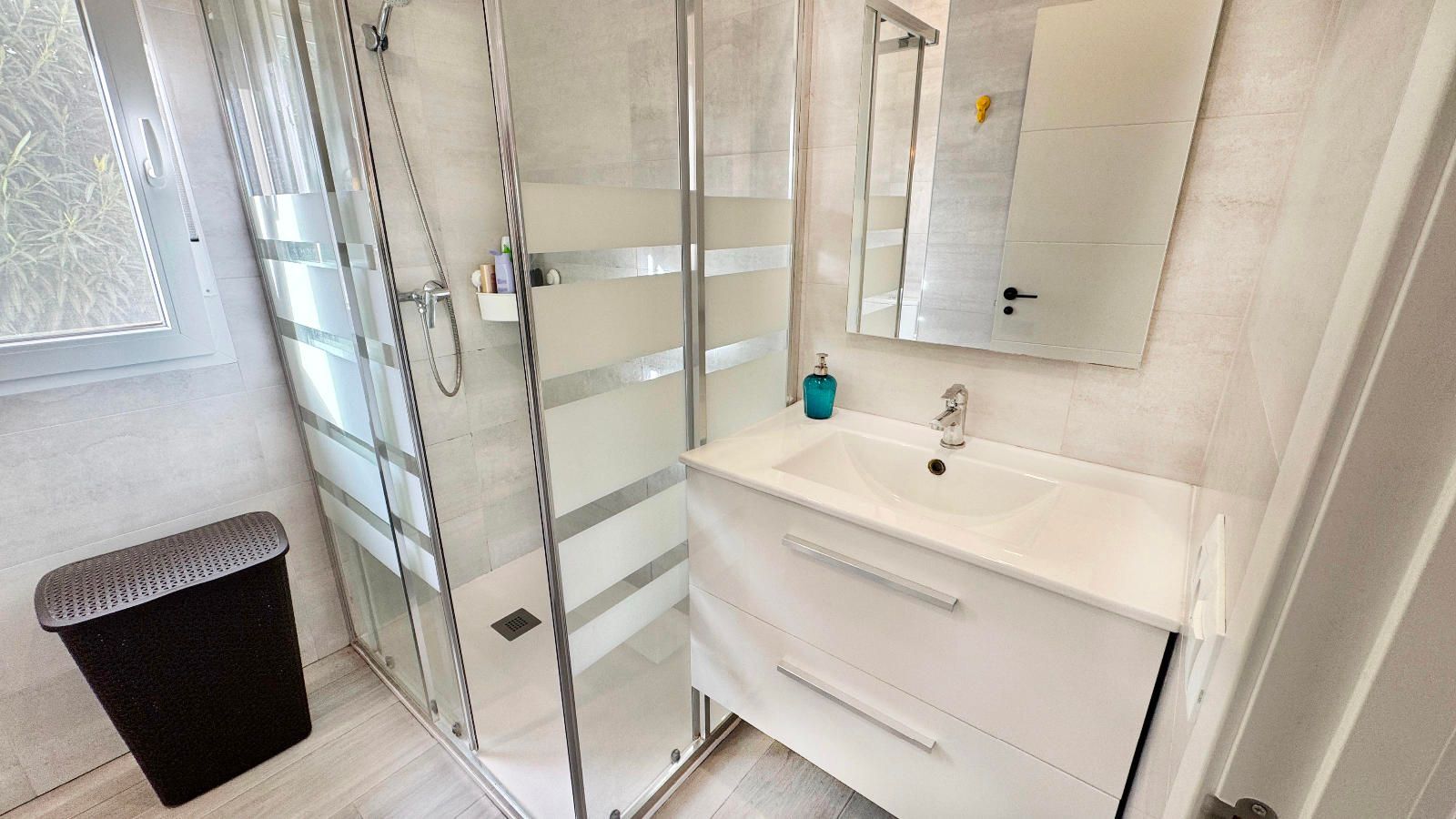 Industrial en venta en calle 11, Selva 16/29