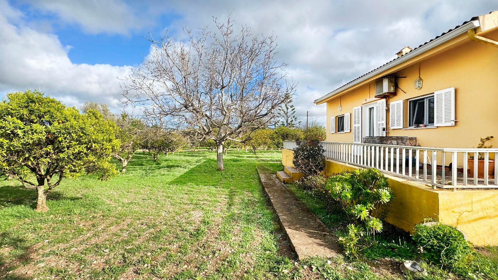 Industrial en venta en calle 11, Selva 21/29