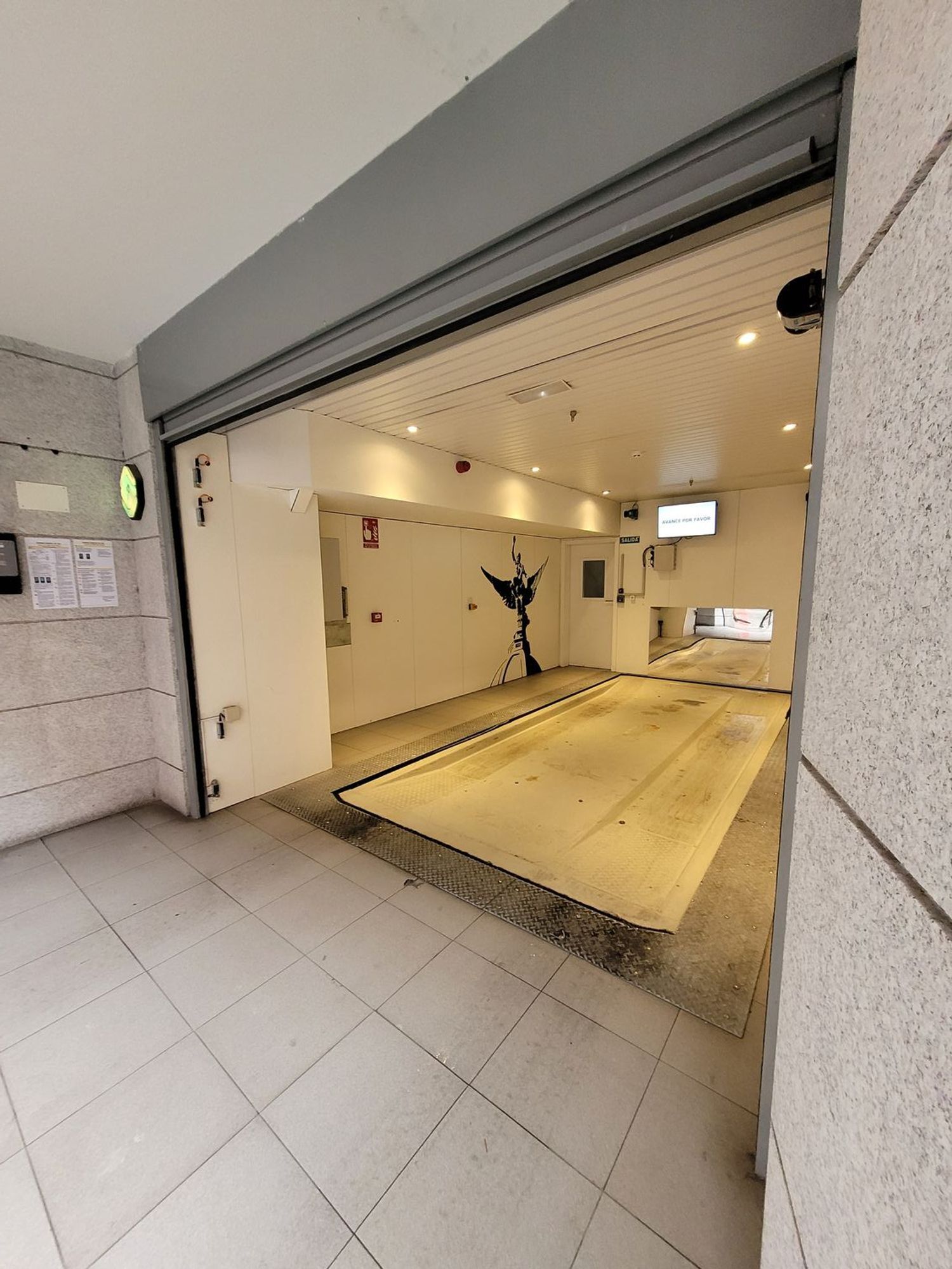 Garajes-Venta-Madrid-2063122-Foto-2