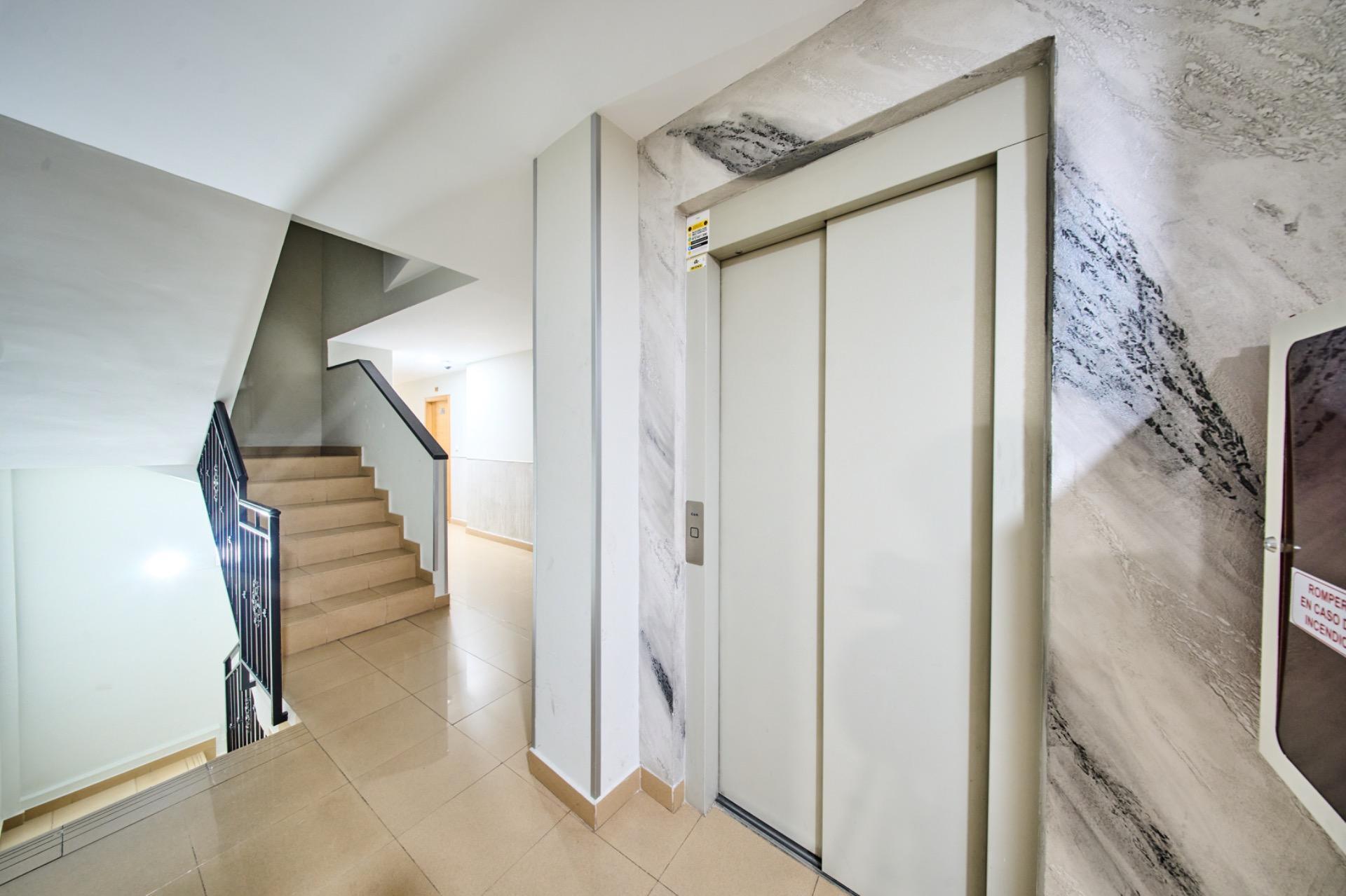 Piso en venta  calle SEVERO OCHOA, Gabia Grande  43/49