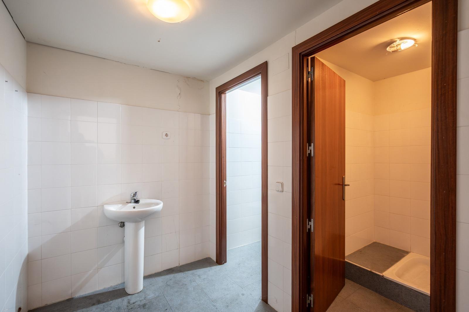 Naves-Venta-Meco-1718176-Foto-23