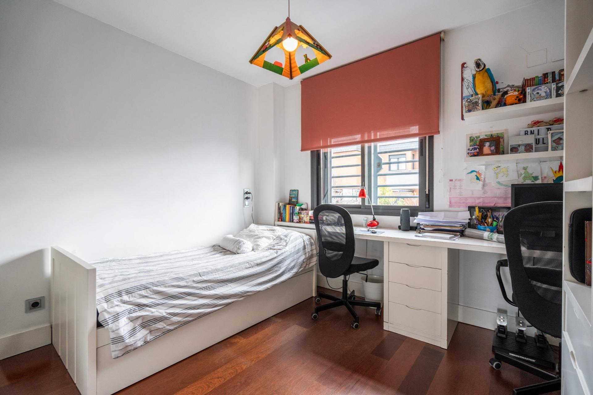 Casa en venta  calle JUAN RAMON JIMENEZ, Las Rozas de Madrid  15/57