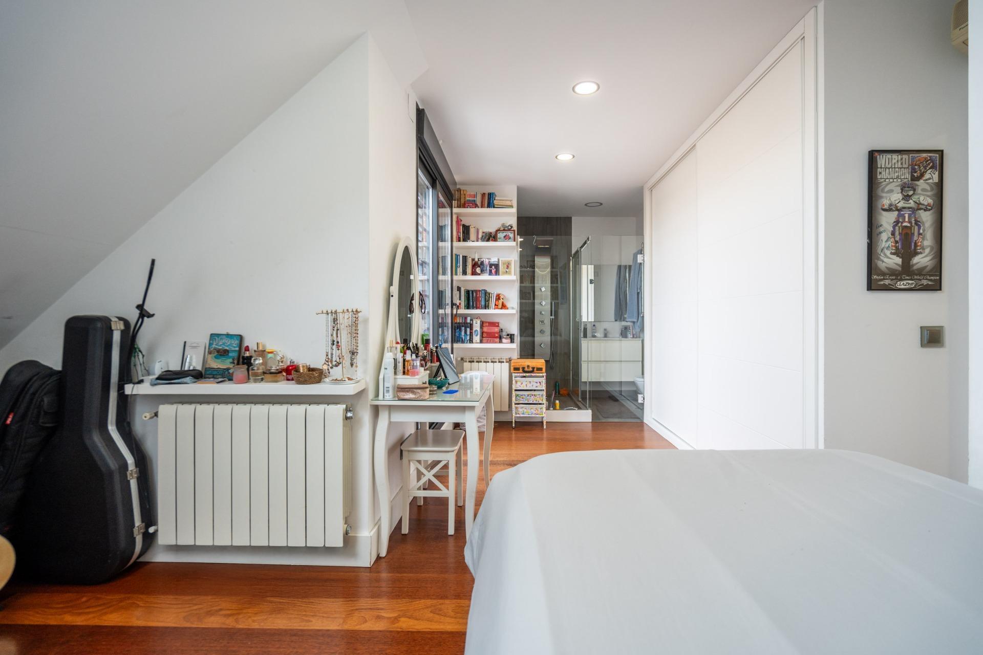 Casa en venta  calle JUAN RAMON JIMENEZ, Las Rozas de Madrid  45/57