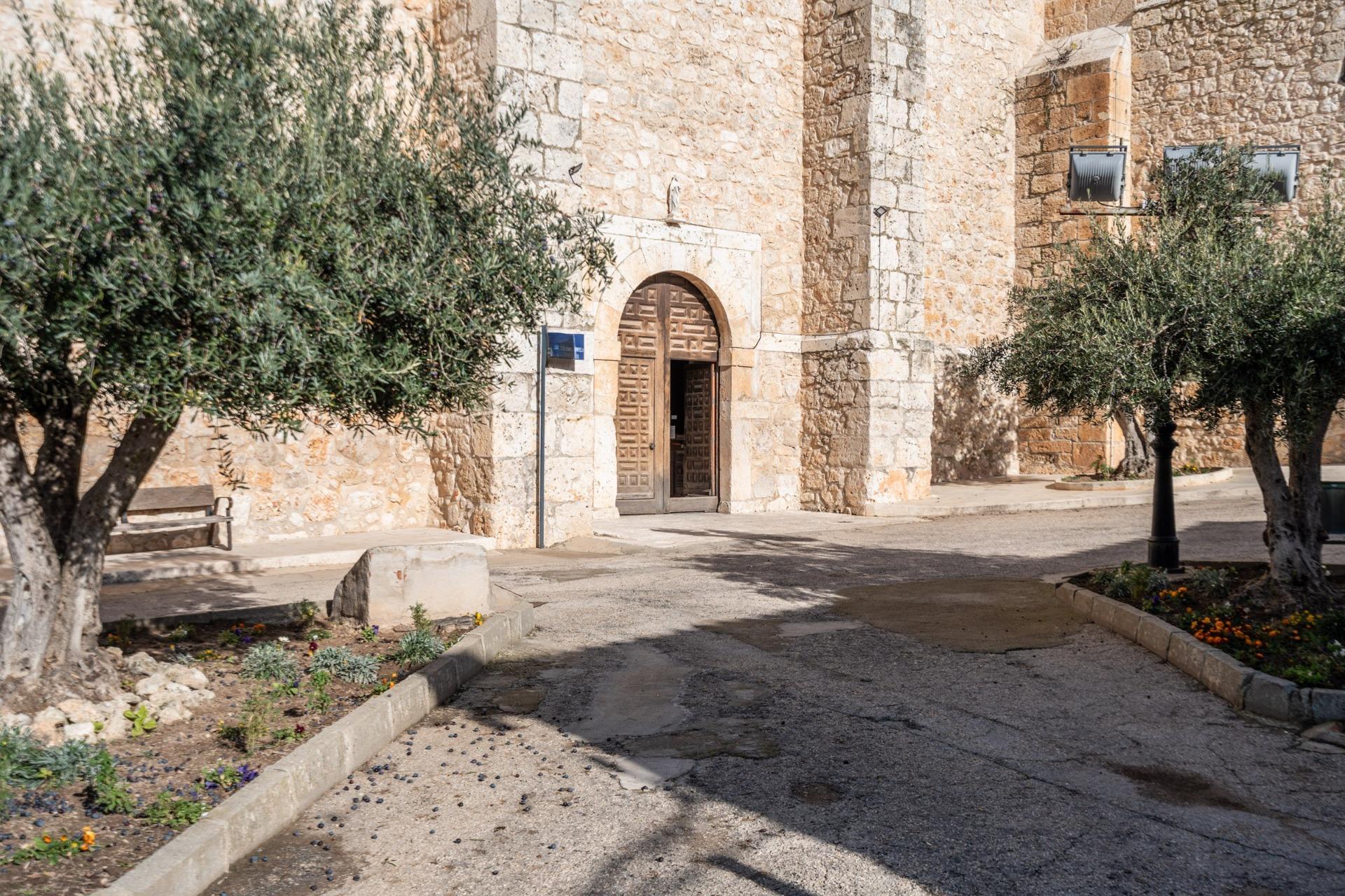 Edificio en venta  calle del Barrio Alto, Belmonte de Tajo  18/66