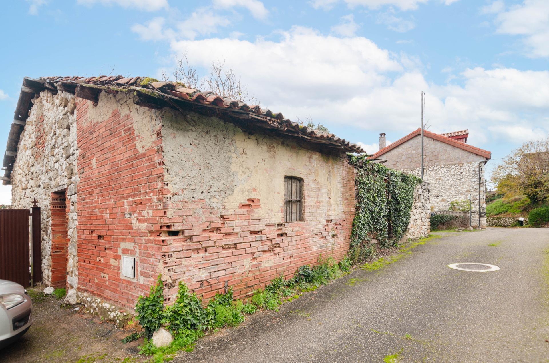 Casa en venta  calle VIELLA, 191, El Conceyín  5/35
