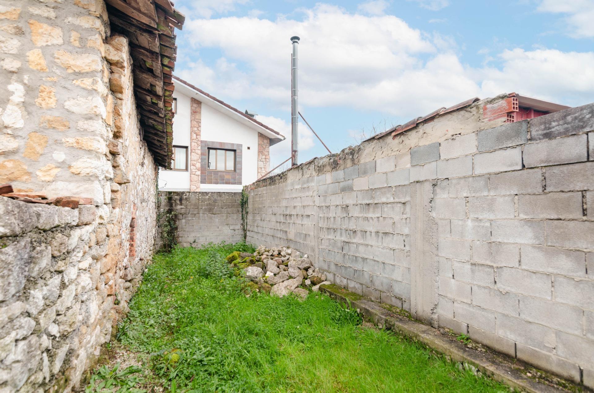 Casa en venta  calle VIELLA, 191, El Conceyín  11/35