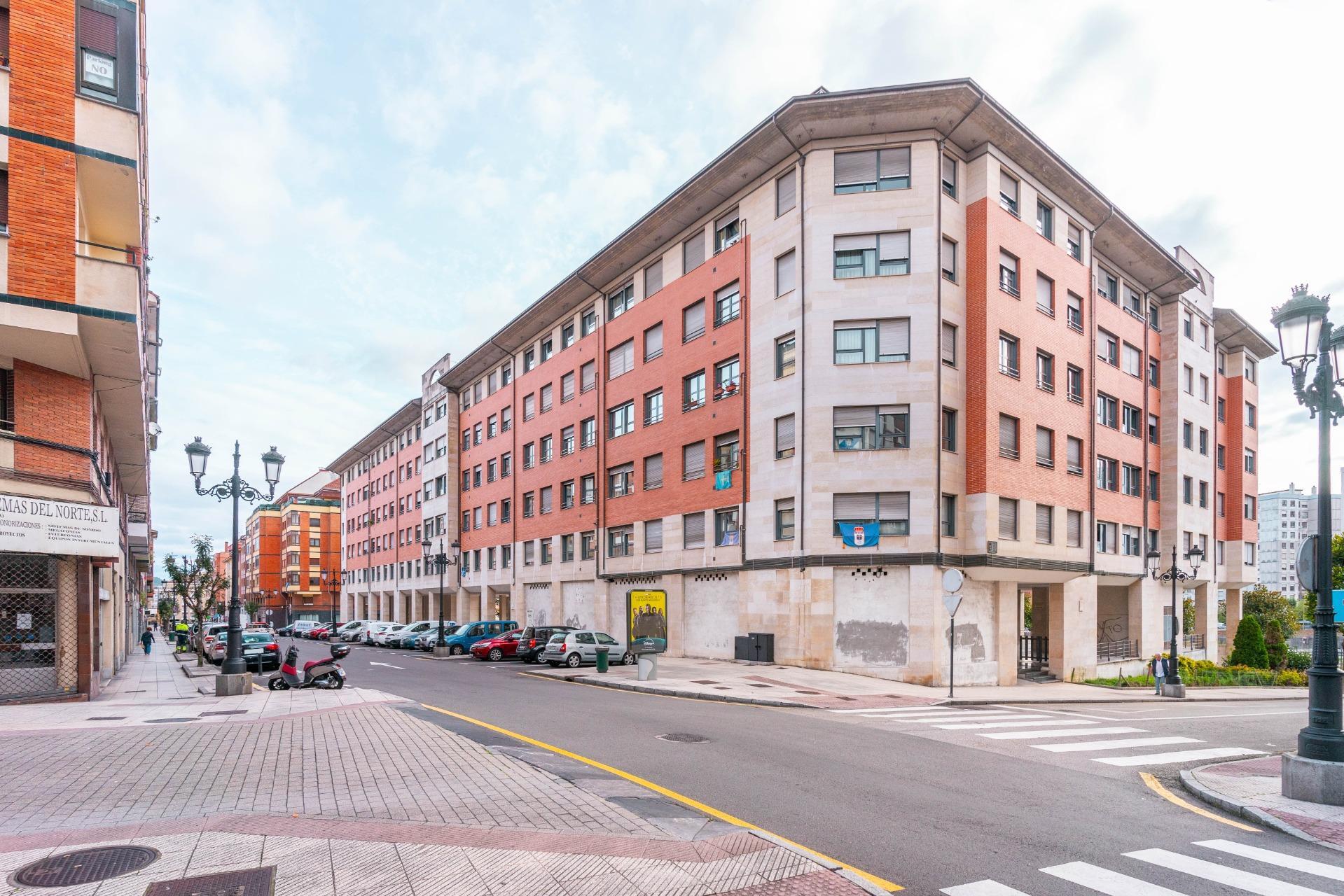 Negocios-Venta-Oviedo-1838105-Foto-24