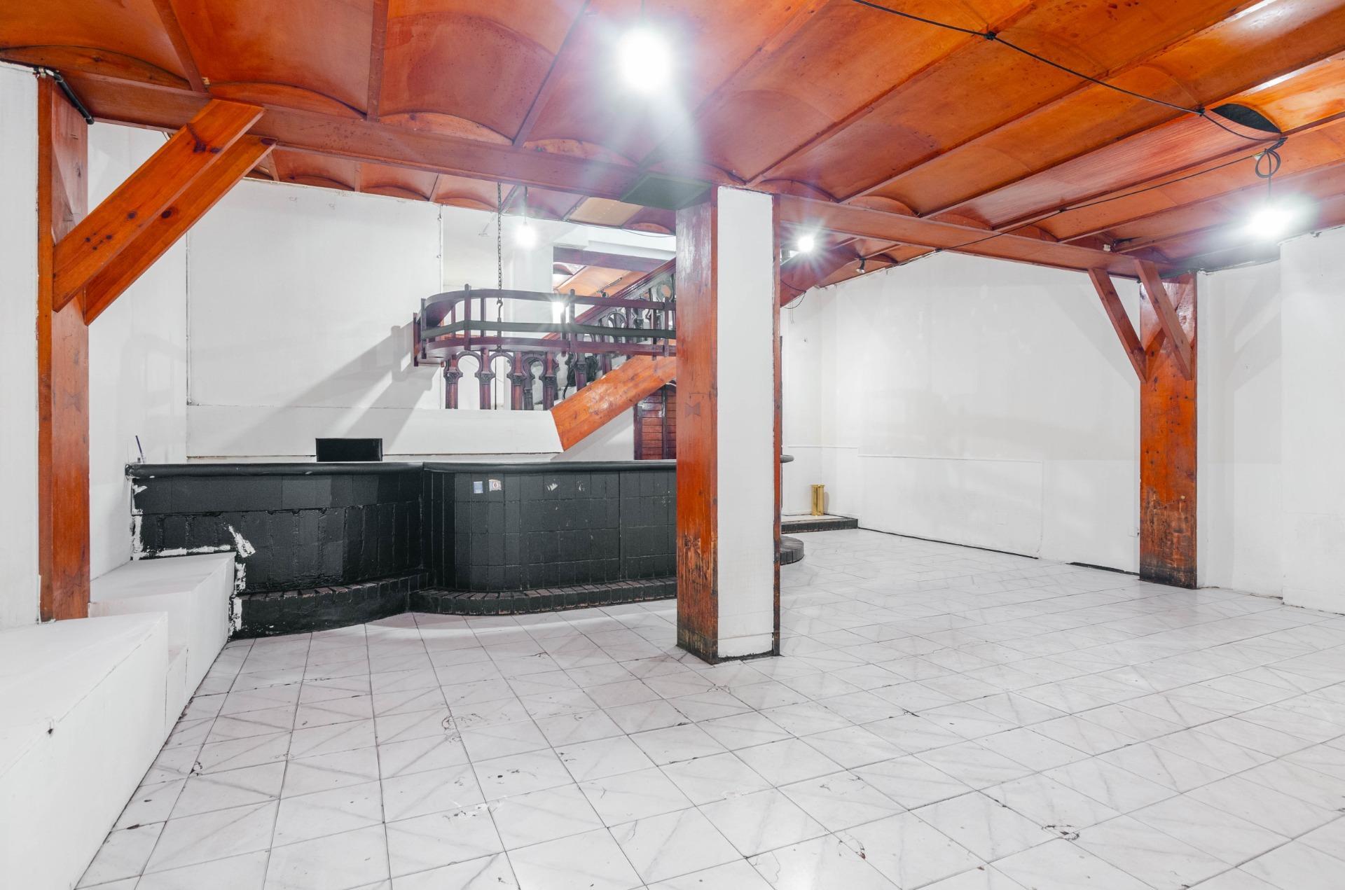 Negocios-Venta-Oviedo-1835989-Foto-3
