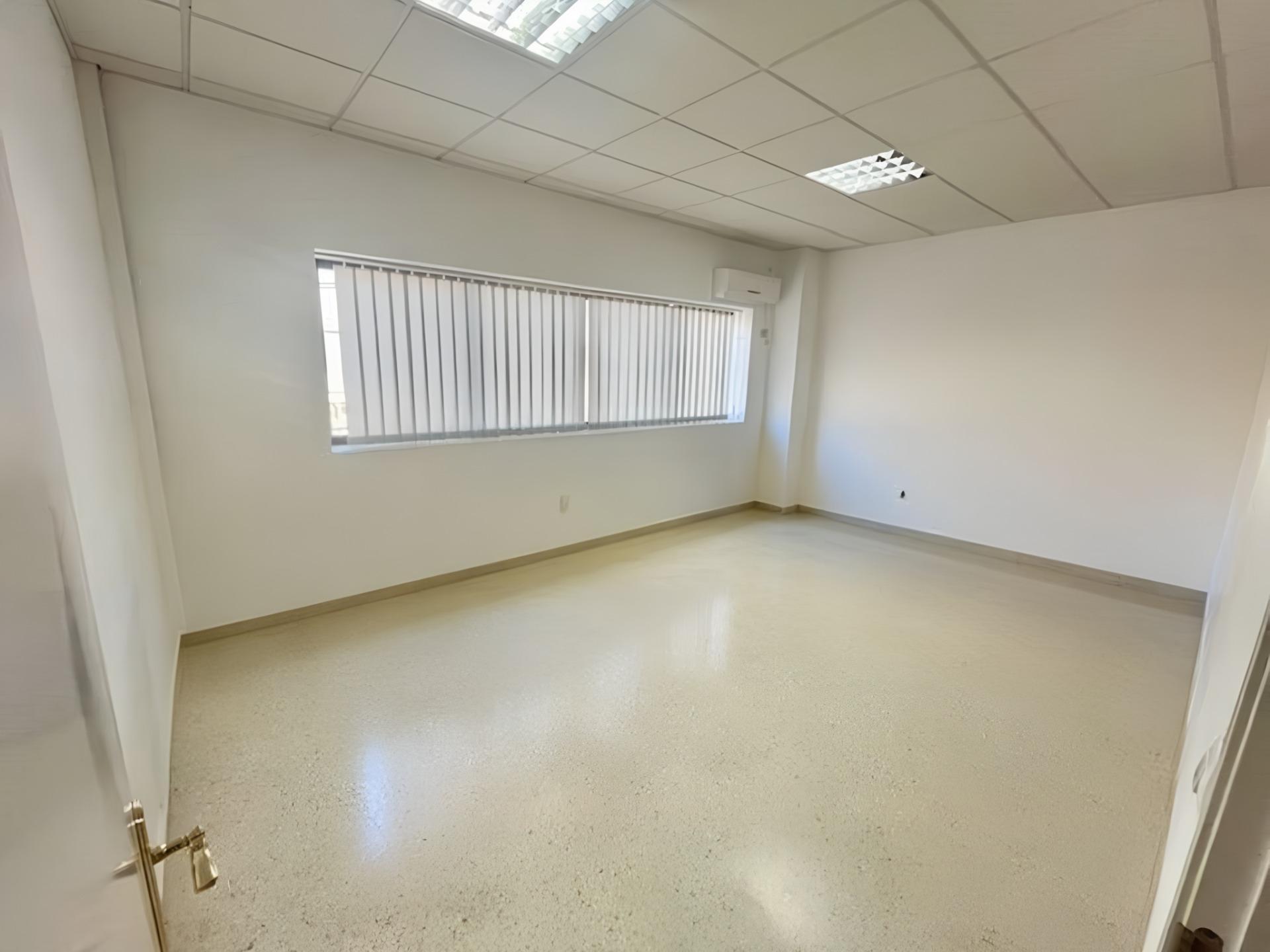 Naves-Venta-Dos Hermanas-1839803-Foto-3