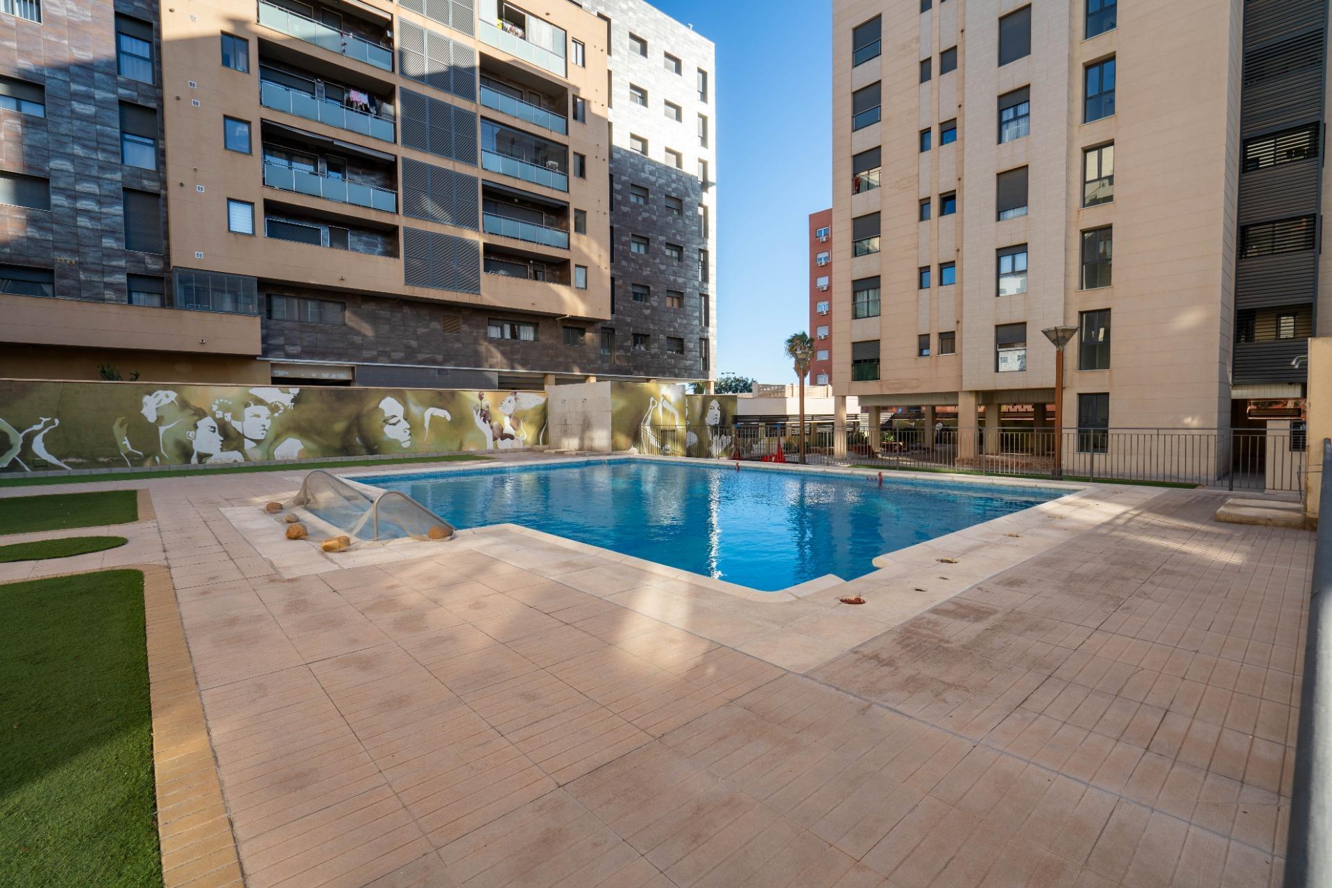 Pisos-Venta-Almería-2090360