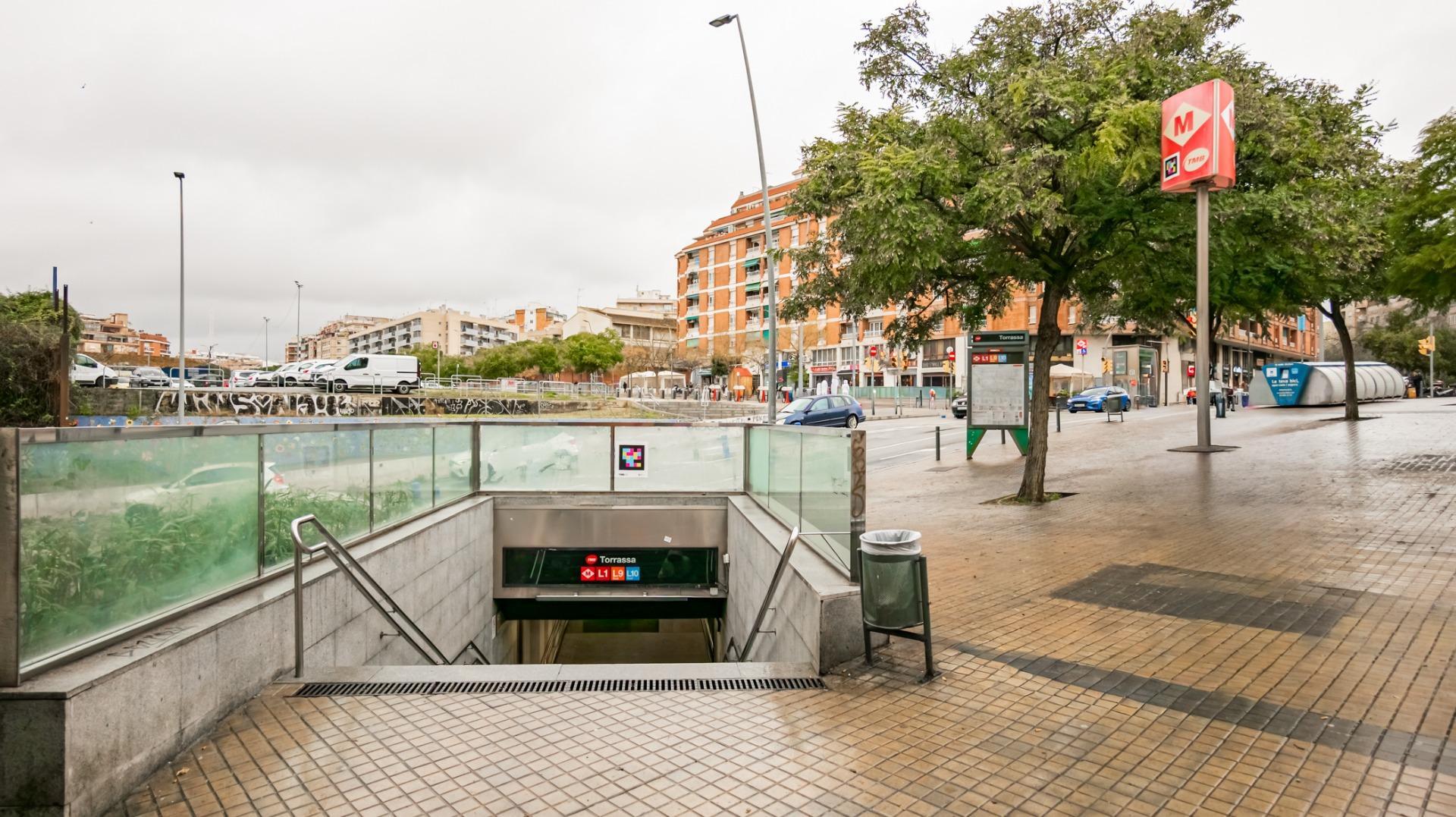 Pisos-Venta-LÂ´Hospitalet de Llobregat-2090775-Foto-4