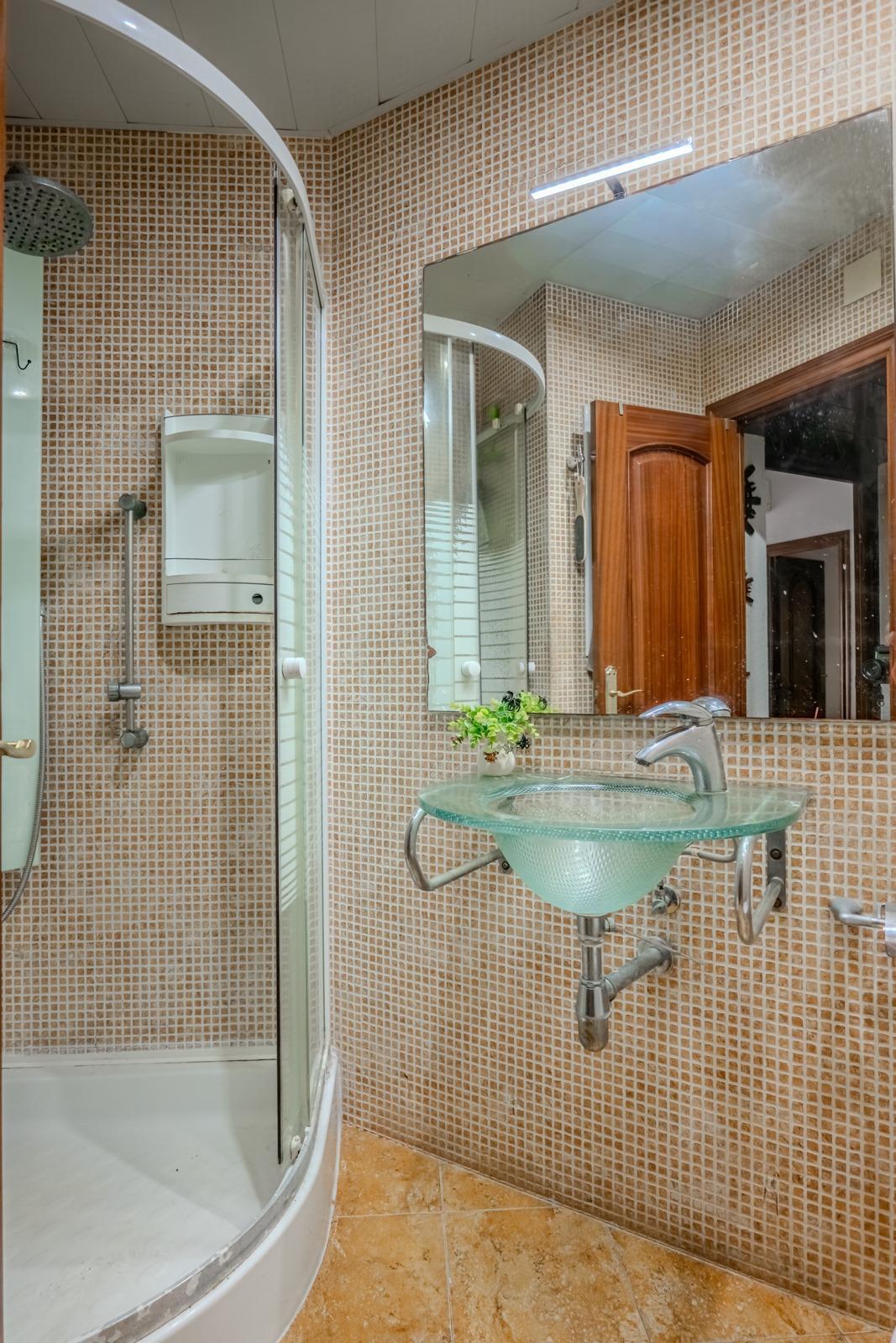 Pisos-Venta-LÂ´Hospitalet de Llobregat-2090775-Foto-16