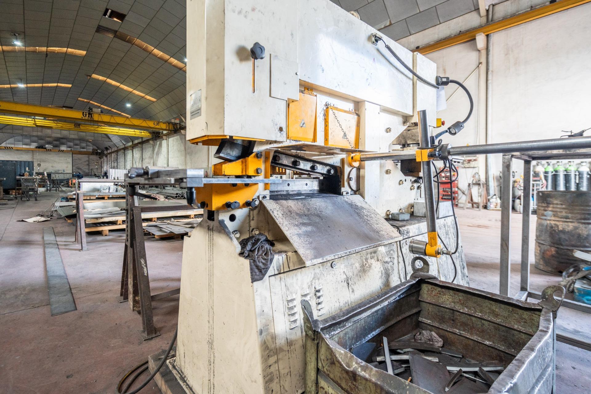 Naves-Venta-GriÃ±Ã³n-2091308-Foto-13