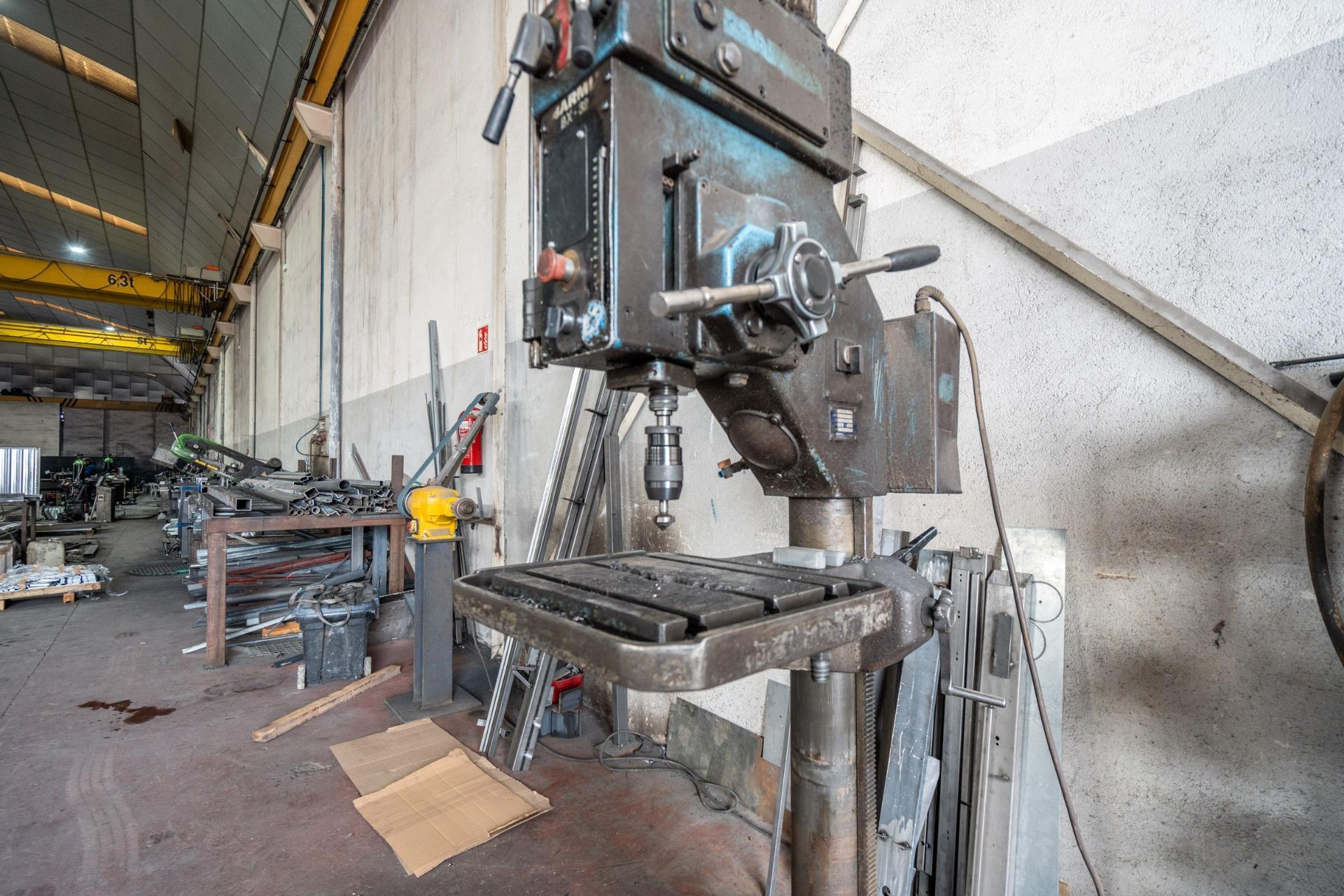 Naves-Venta-GriÃ±Ã³n-2091308-Foto-20