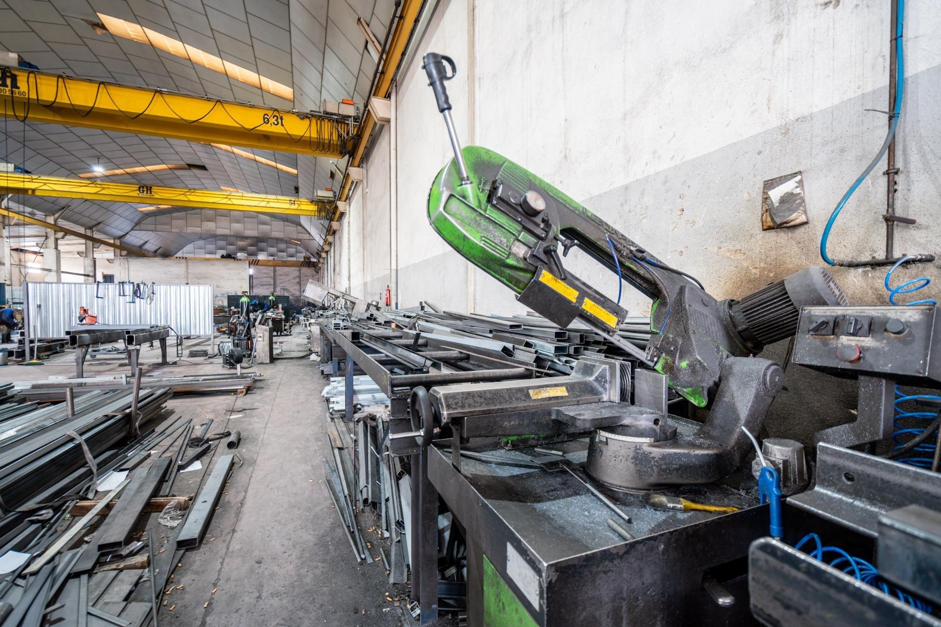 Naves-Venta-GriÃ±Ã³n-2091308-Foto-22