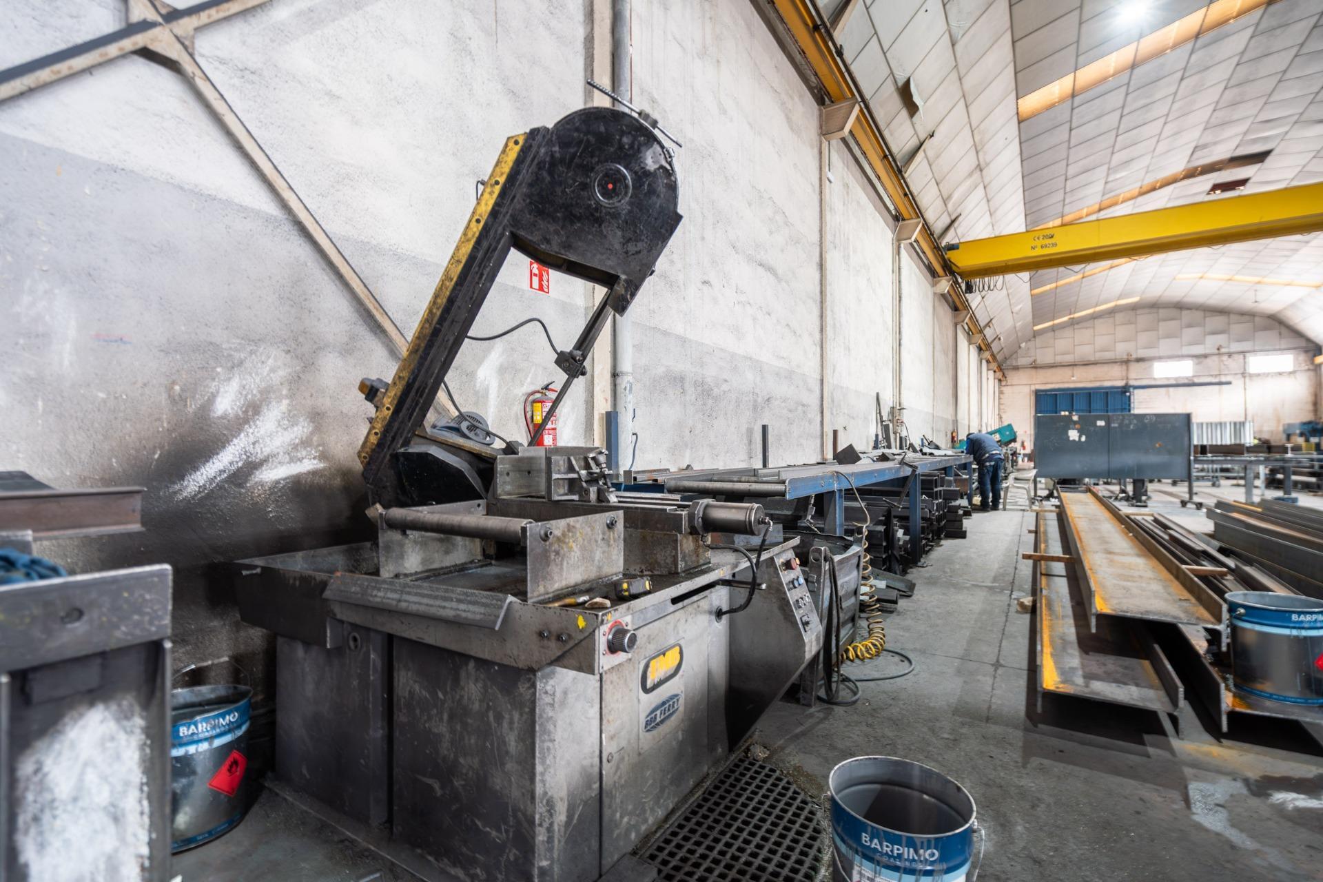 Naves-Venta-GriÃ±Ã³n-2091308-Foto-37