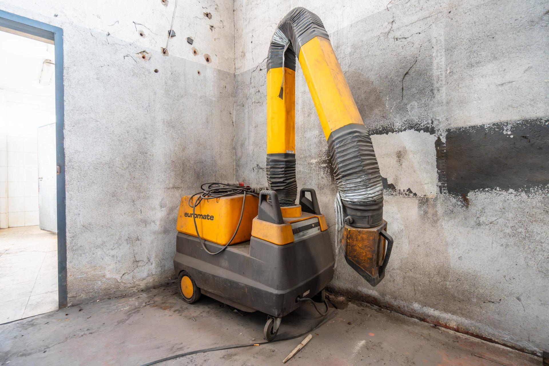 Naves-Venta-GriÃ±Ã³n-2091308-Foto-67