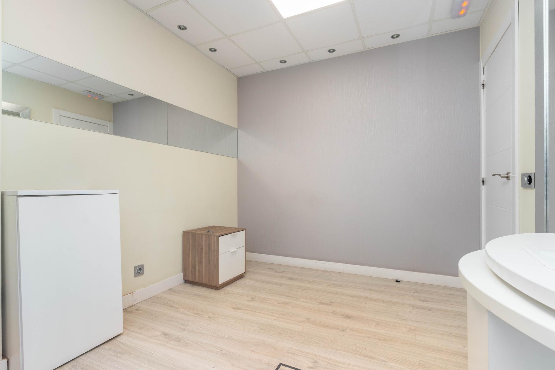 Oficinas-Venta-Oviedo-2091338-Foto-30