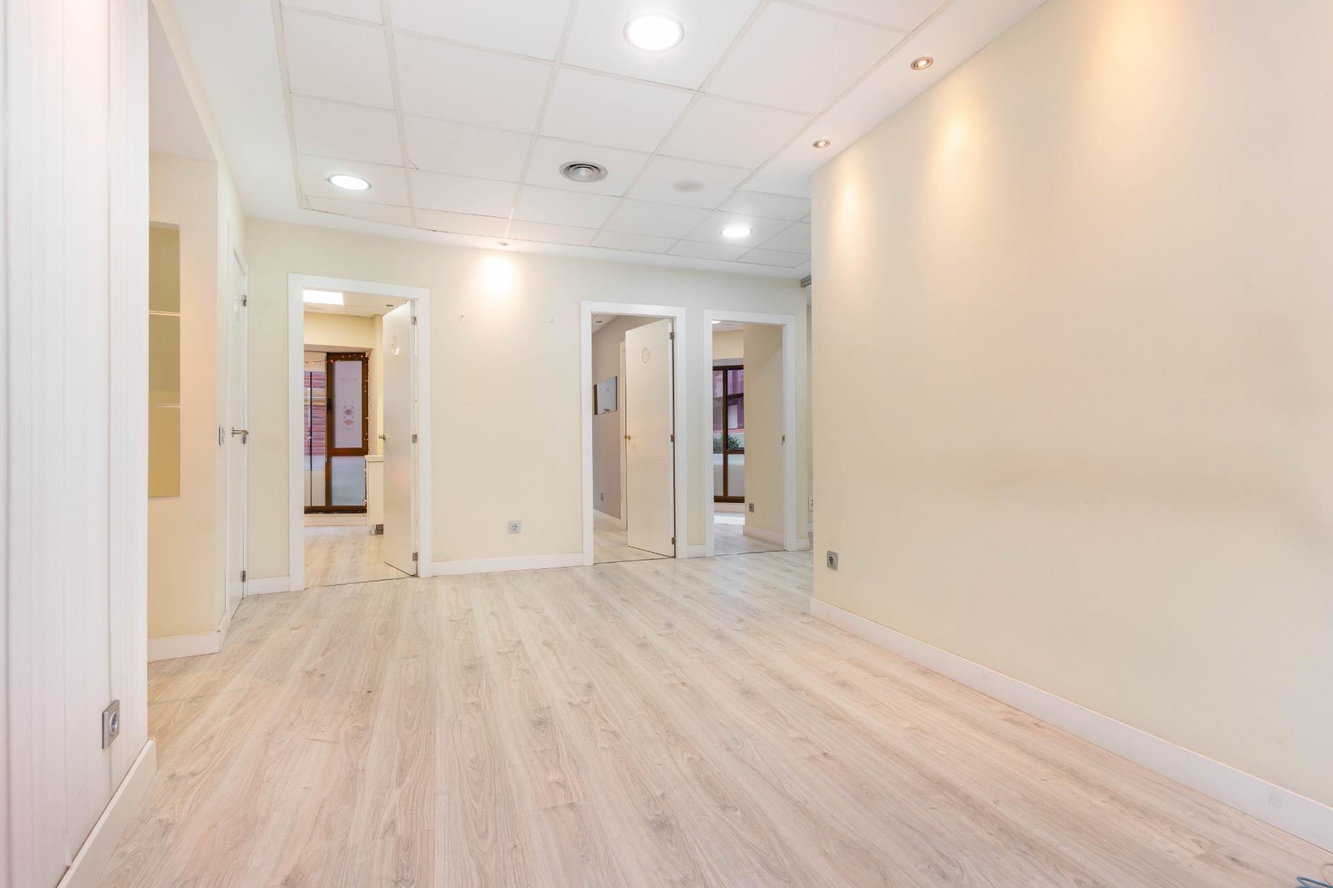 Oficinas-Venta-Oviedo-2091338-Foto-33