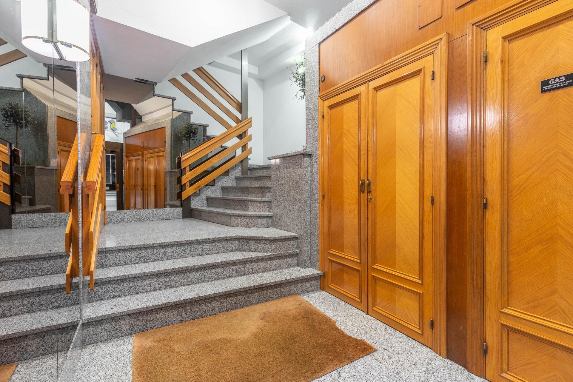 Oficinas-Venta-Oviedo-2091338-Foto-40