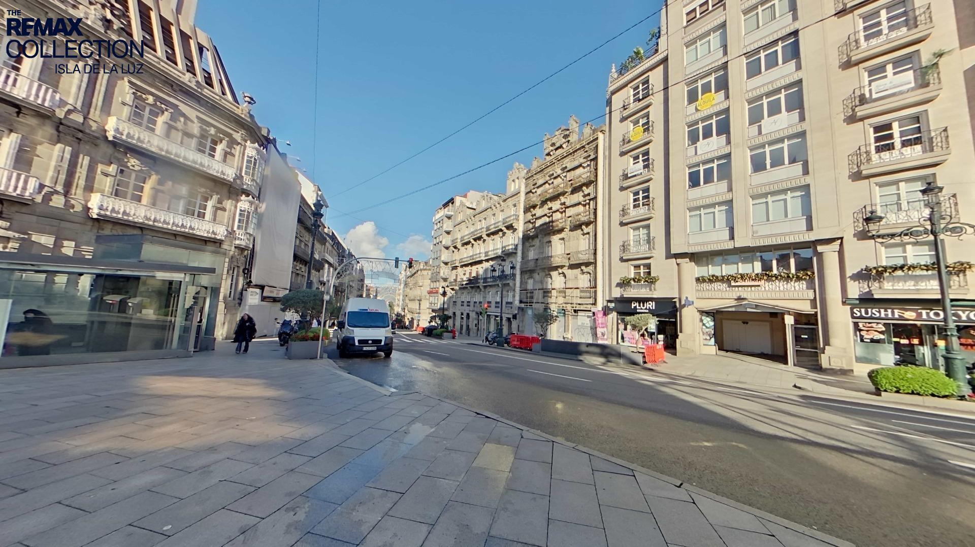 Exclusivo Proyecto en el Corazón de Vigo: Vive o Invierte en Calle Colón 31