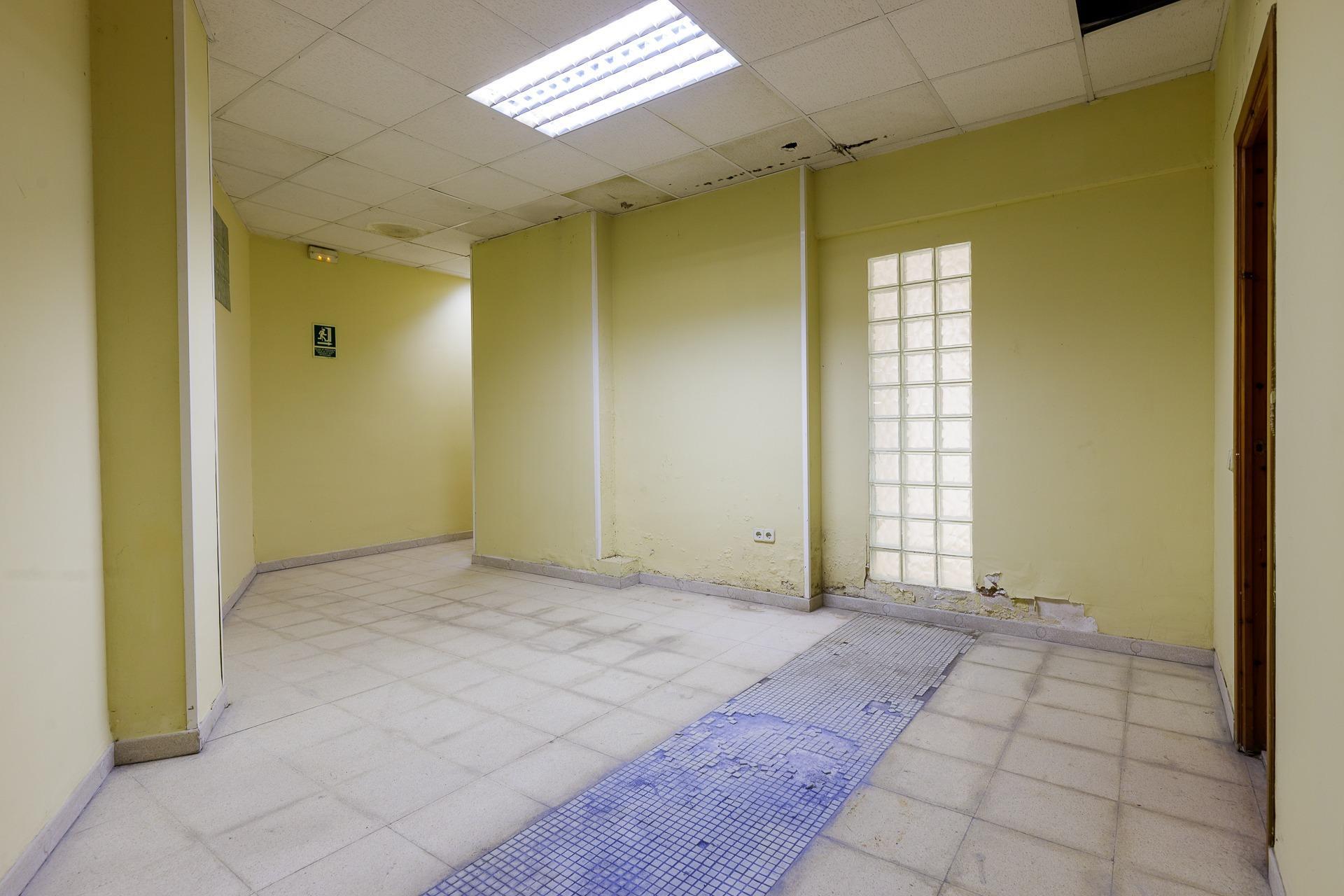 Local en planta baja con posibilidad de convertir en vivienda en el centro de Palma