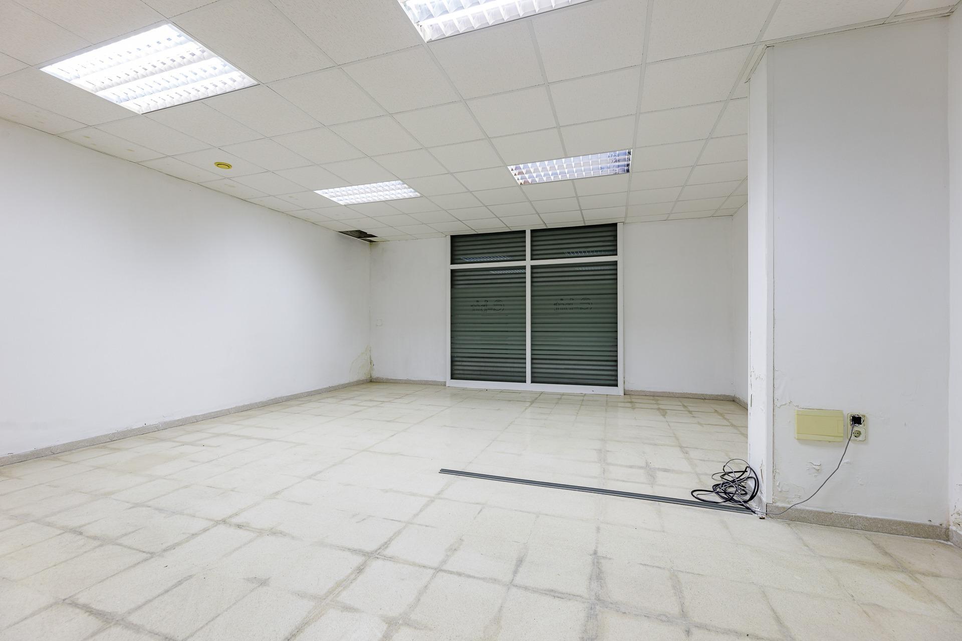 Local en planta baja con posibilidad de convertir en vivienda en el centro de Palma