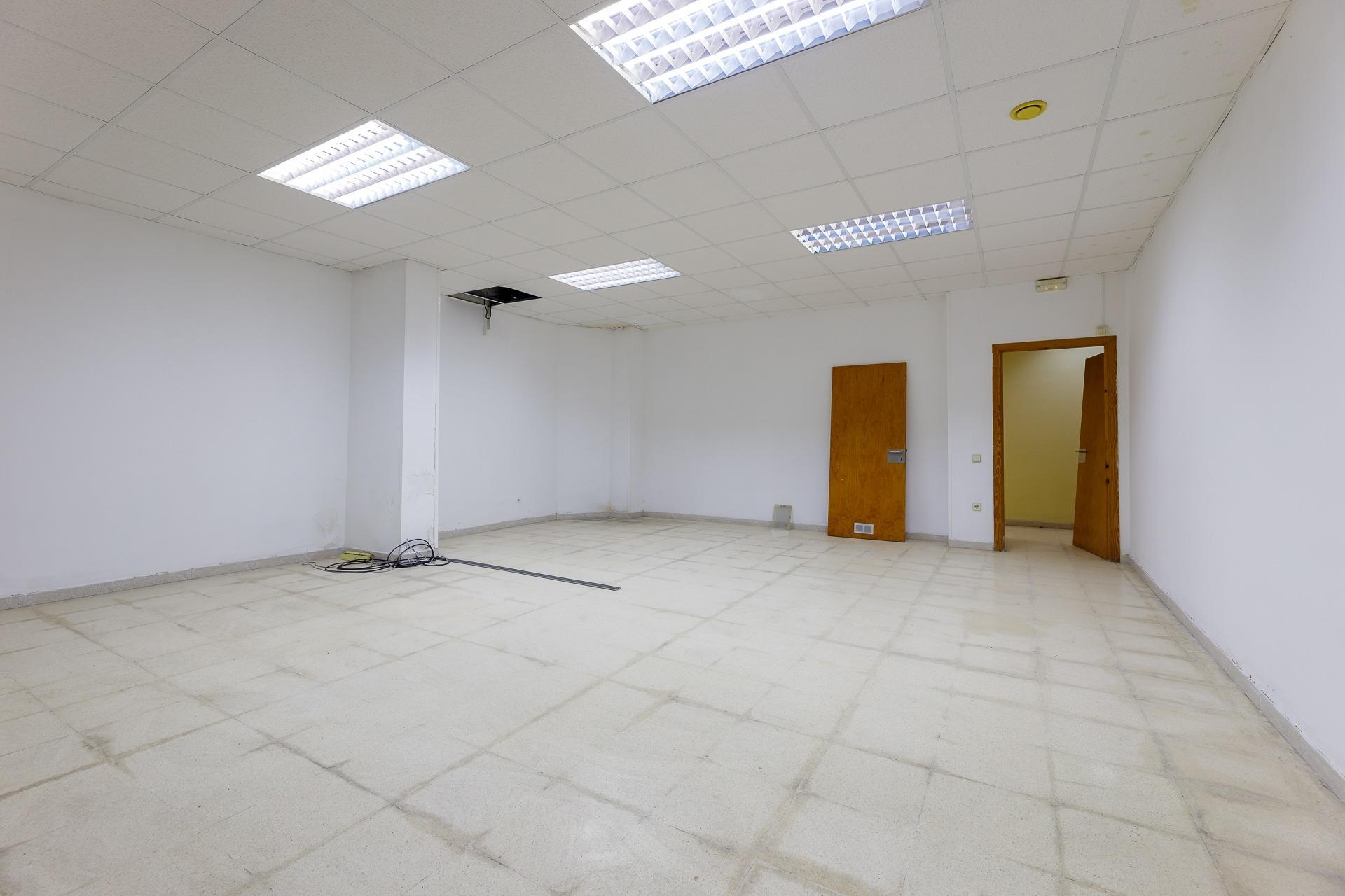 Local en planta baja con posibilidad de convertir en vivienda en el centro de Palma