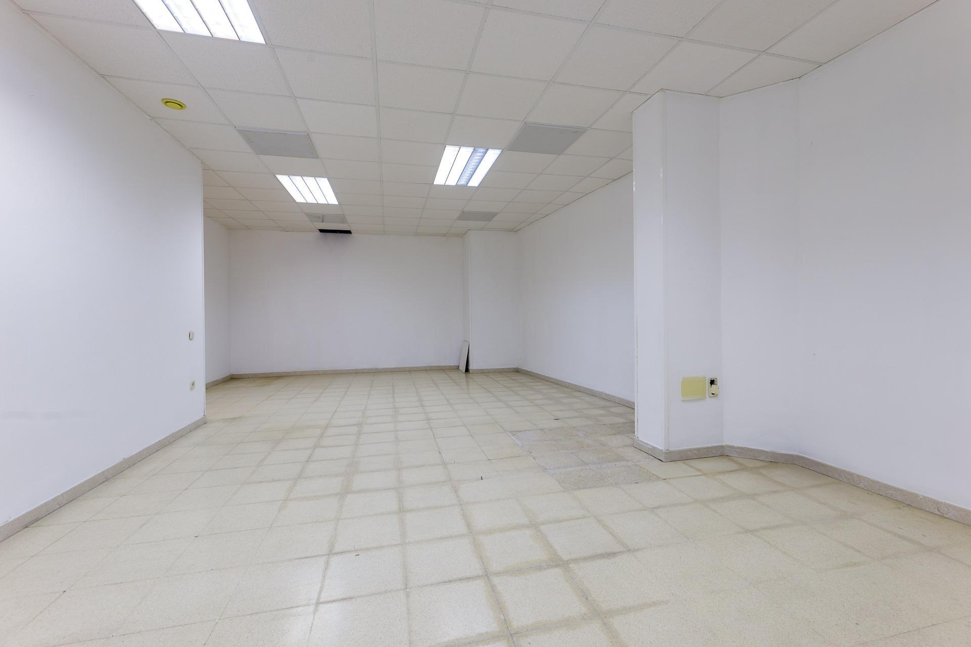 Local en planta baja con posibilidad de convertir en vivienda en el centro de Palma