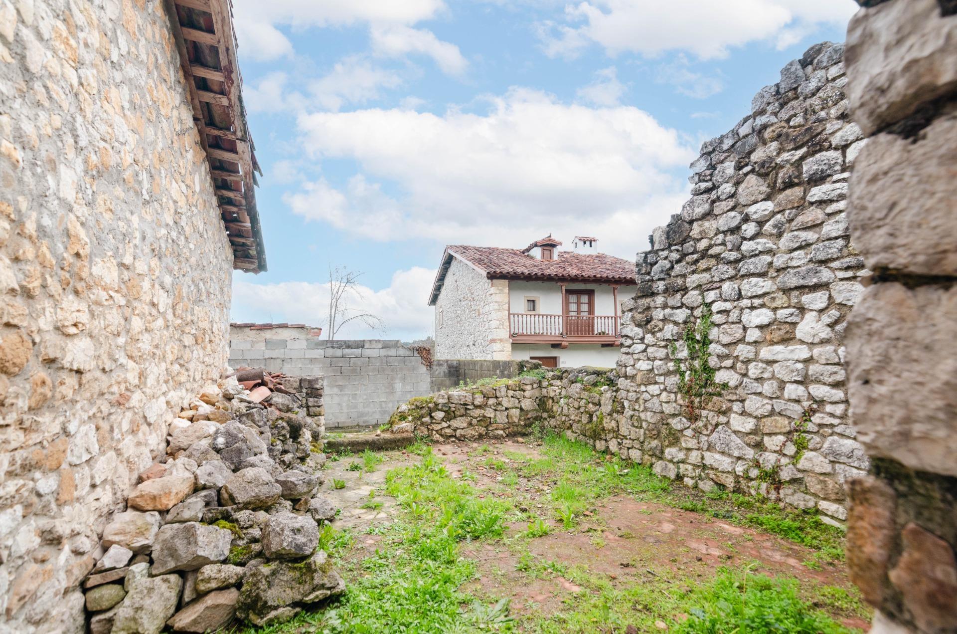 VIVE EN VIELLA: Tu casa a medida con proyecto aprobado, licencia lista y sin esperas burocráticas.