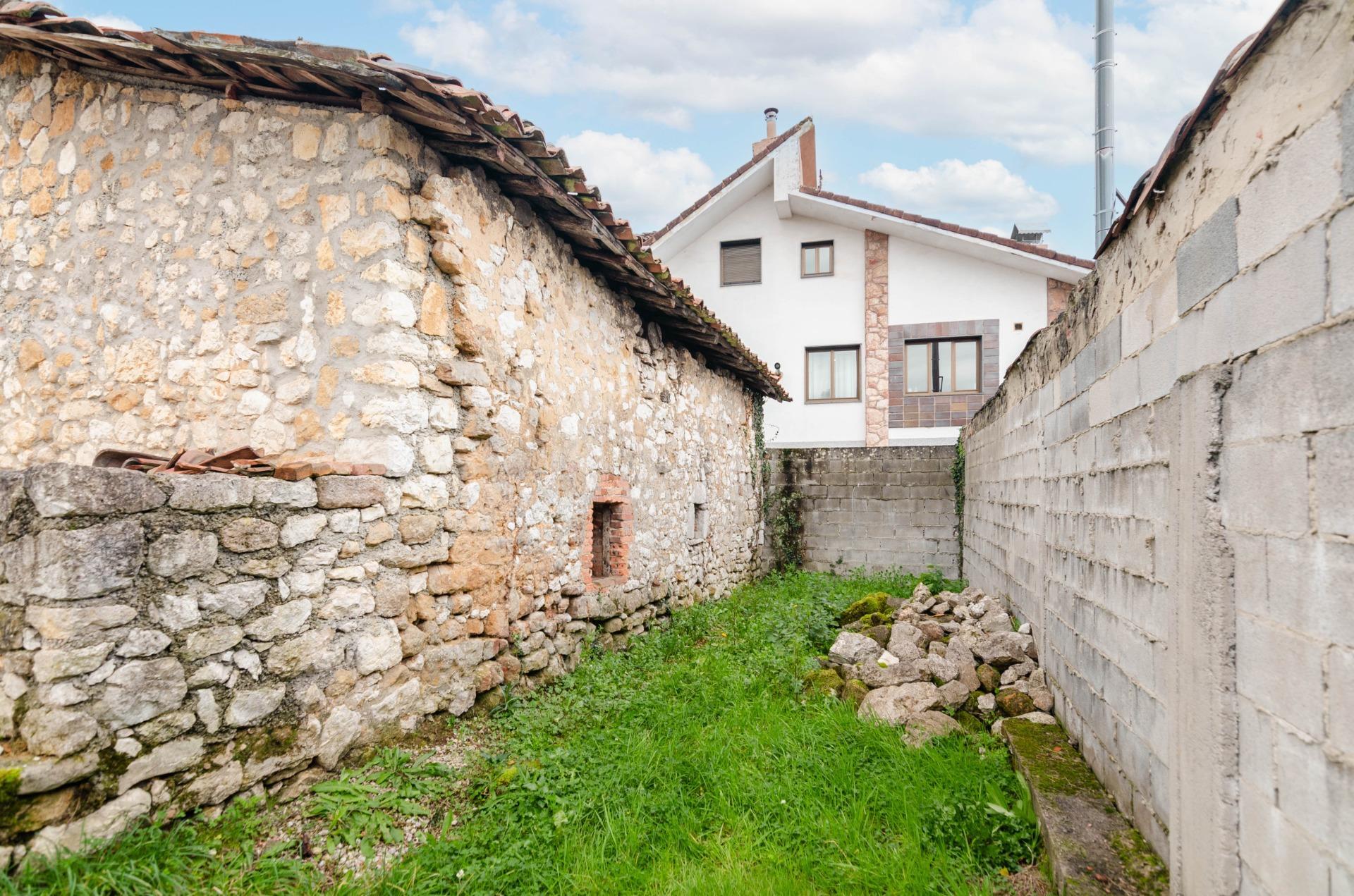 VIVE EN VIELLA: Tu casa a medida con proyecto aprobado, licencia lista y sin esperas burocráticas.