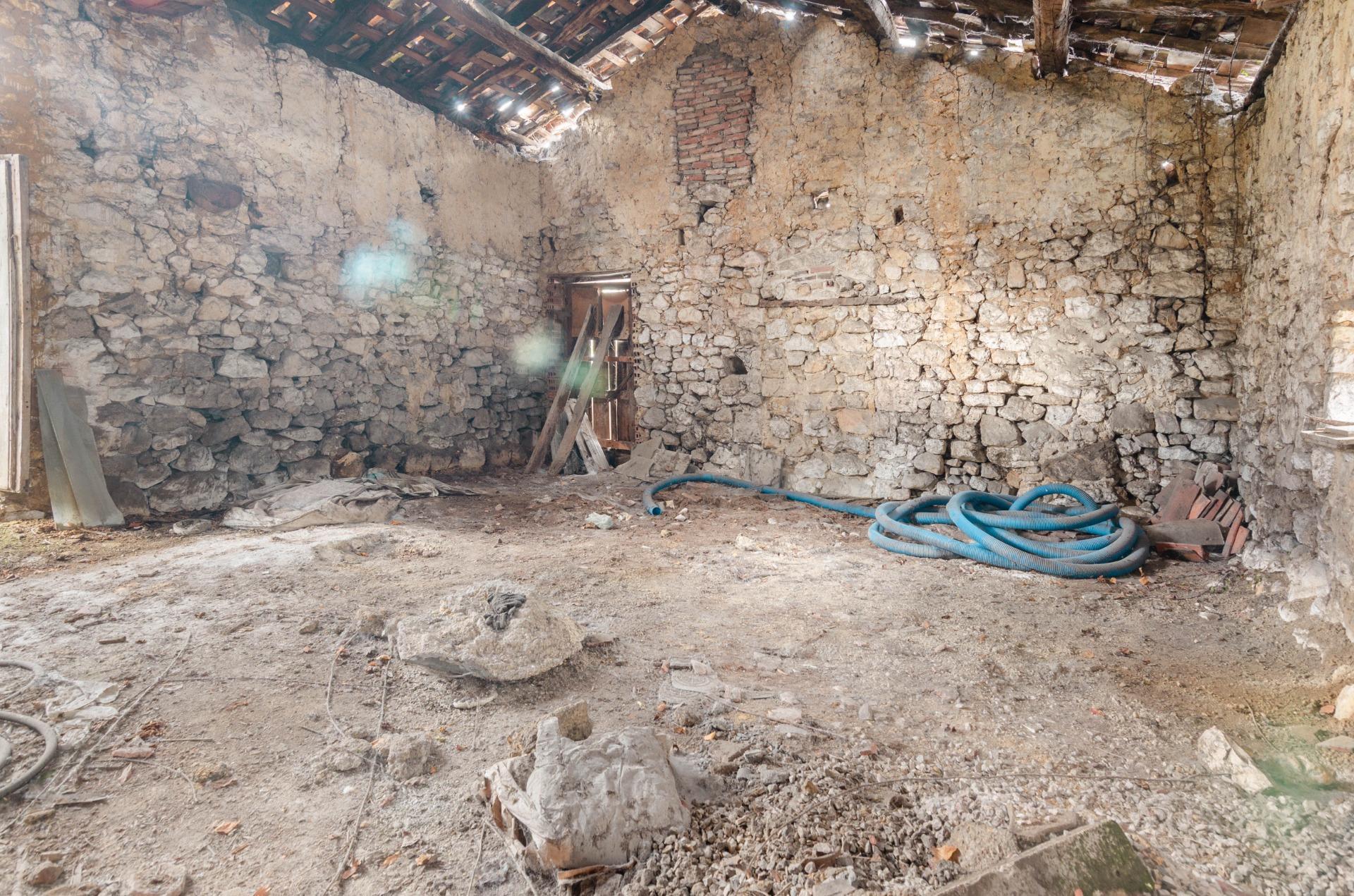 VIVE EN VIELLA: Tu casa a medida con proyecto aprobado, licencia lista y sin esperas burocráticas.