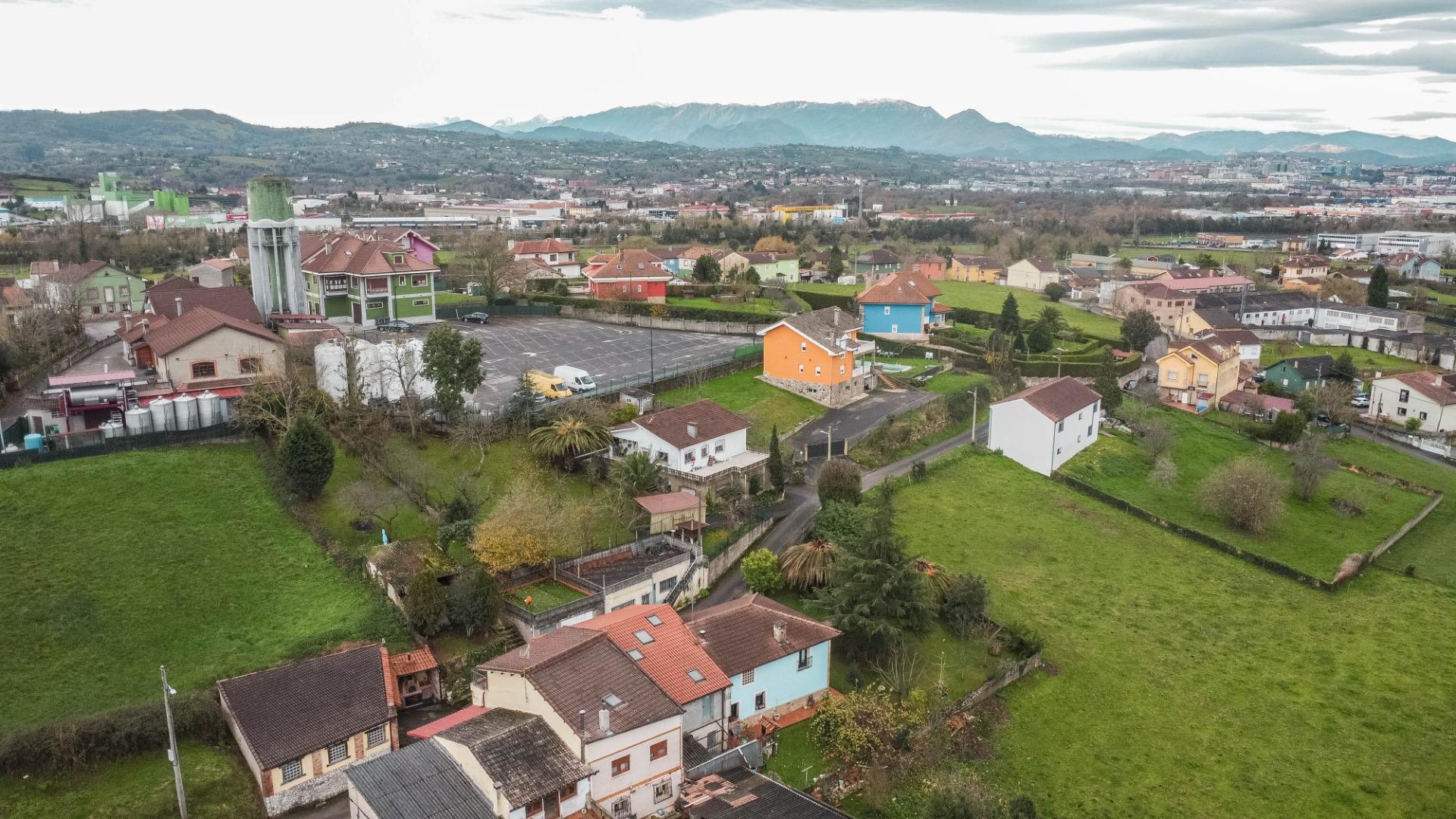 VIVE EN VIELLA: Tu casa a medida con proyecto aprobado, licencia lista y sin esperas burocráticas.