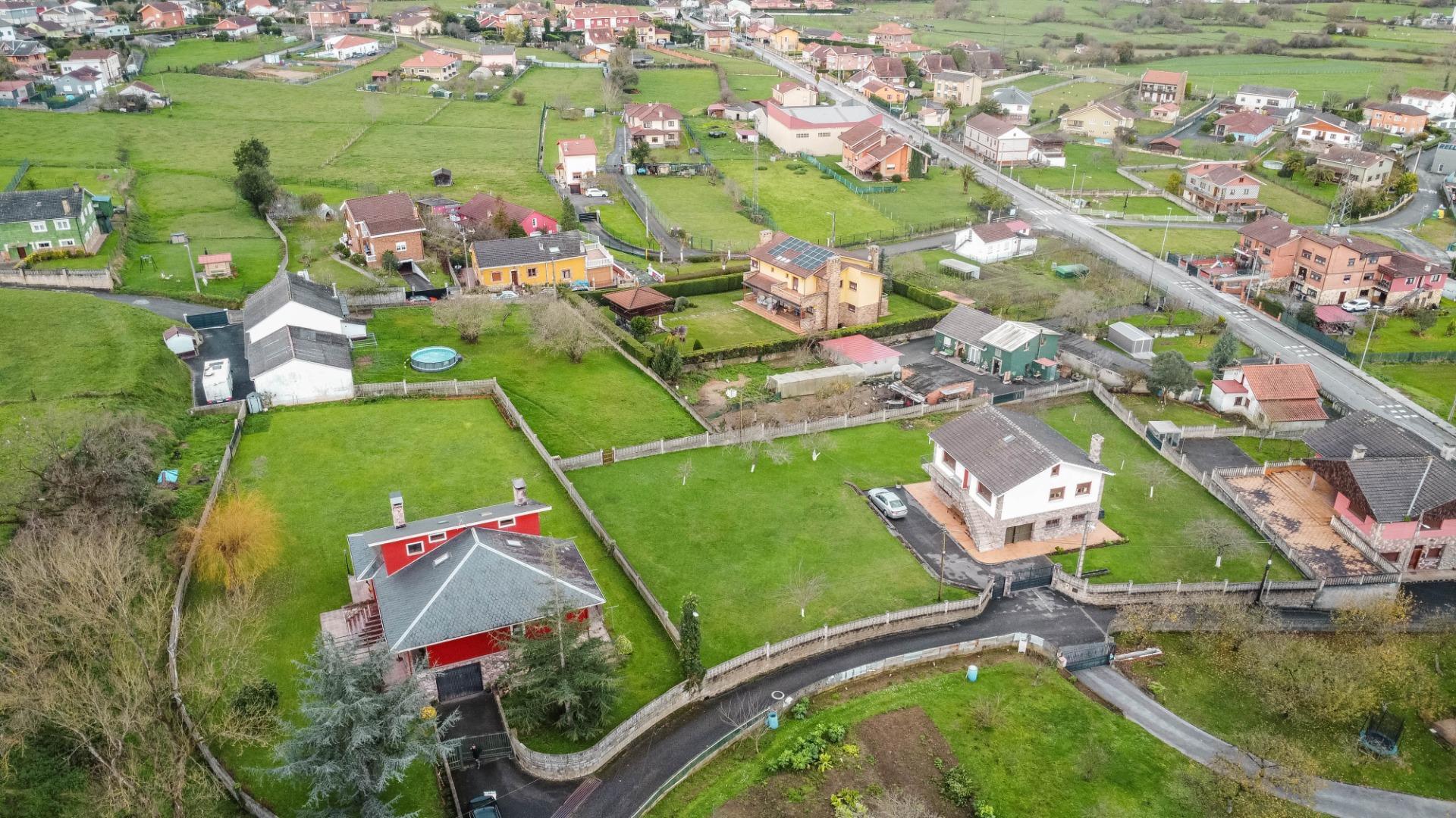 VIVE EN VIELLA: Tu casa a medida con proyecto aprobado, licencia lista y sin esperas burocráticas.