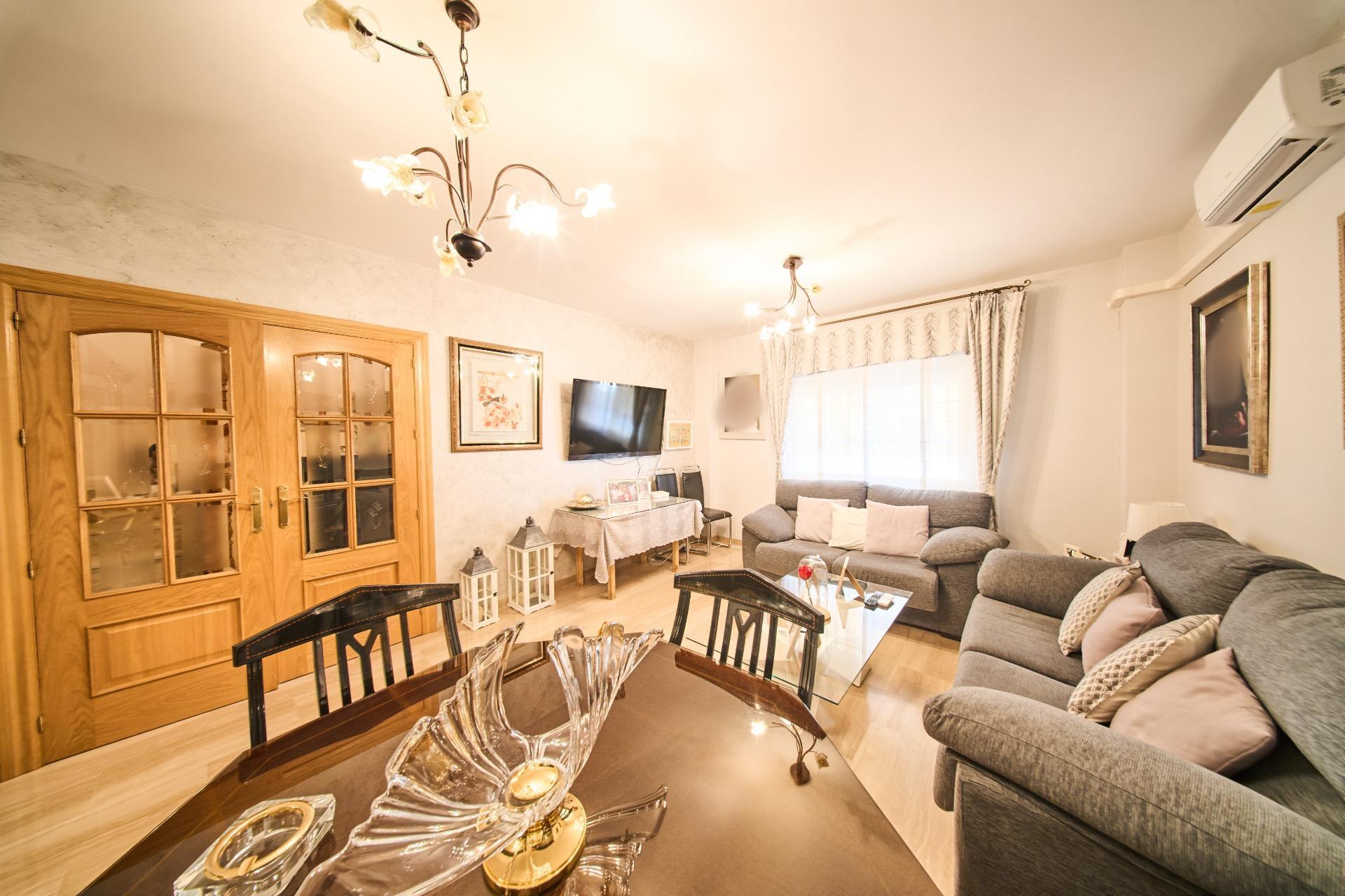 Elegante casa en Residencial Fonseca