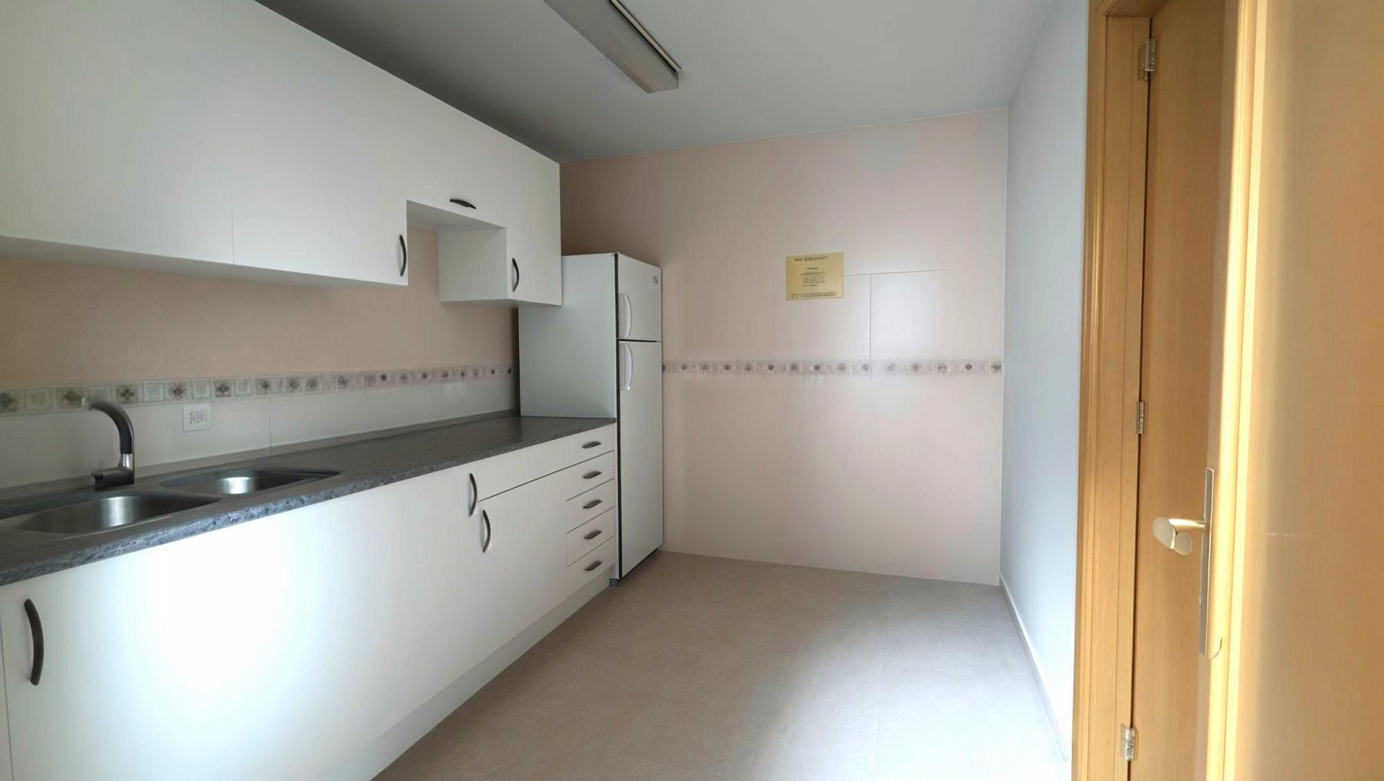 Naves-Venta-CobeÃ±a-2106615-Foto-5