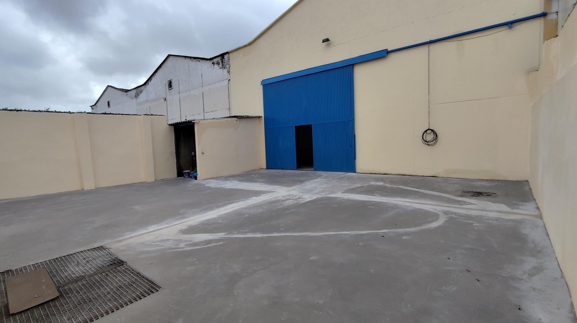 Naves-Venta-CobeÃ±a-2106615-Foto-9