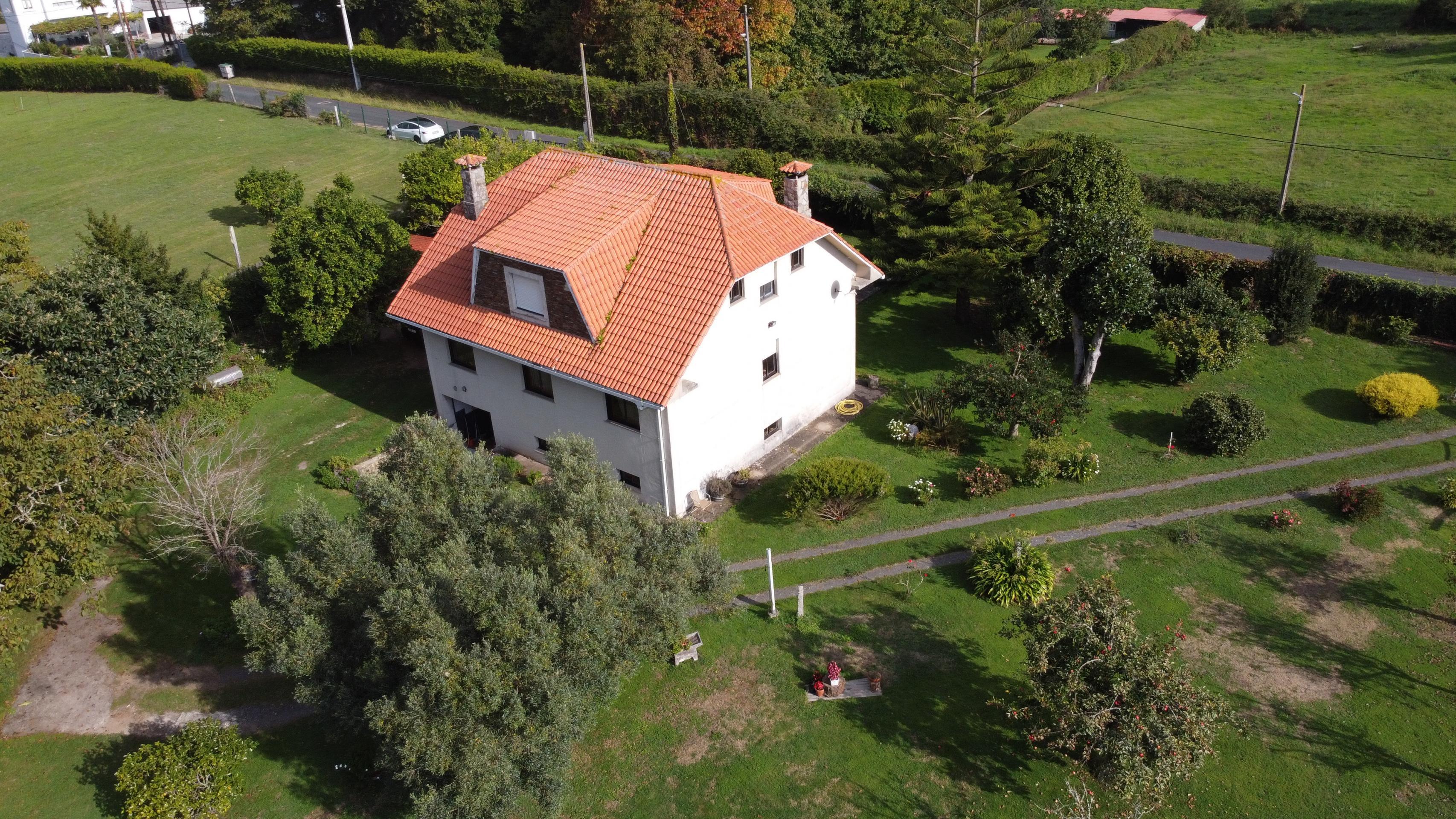 Espectacular chalet con Piscina y 6.000m de parcela