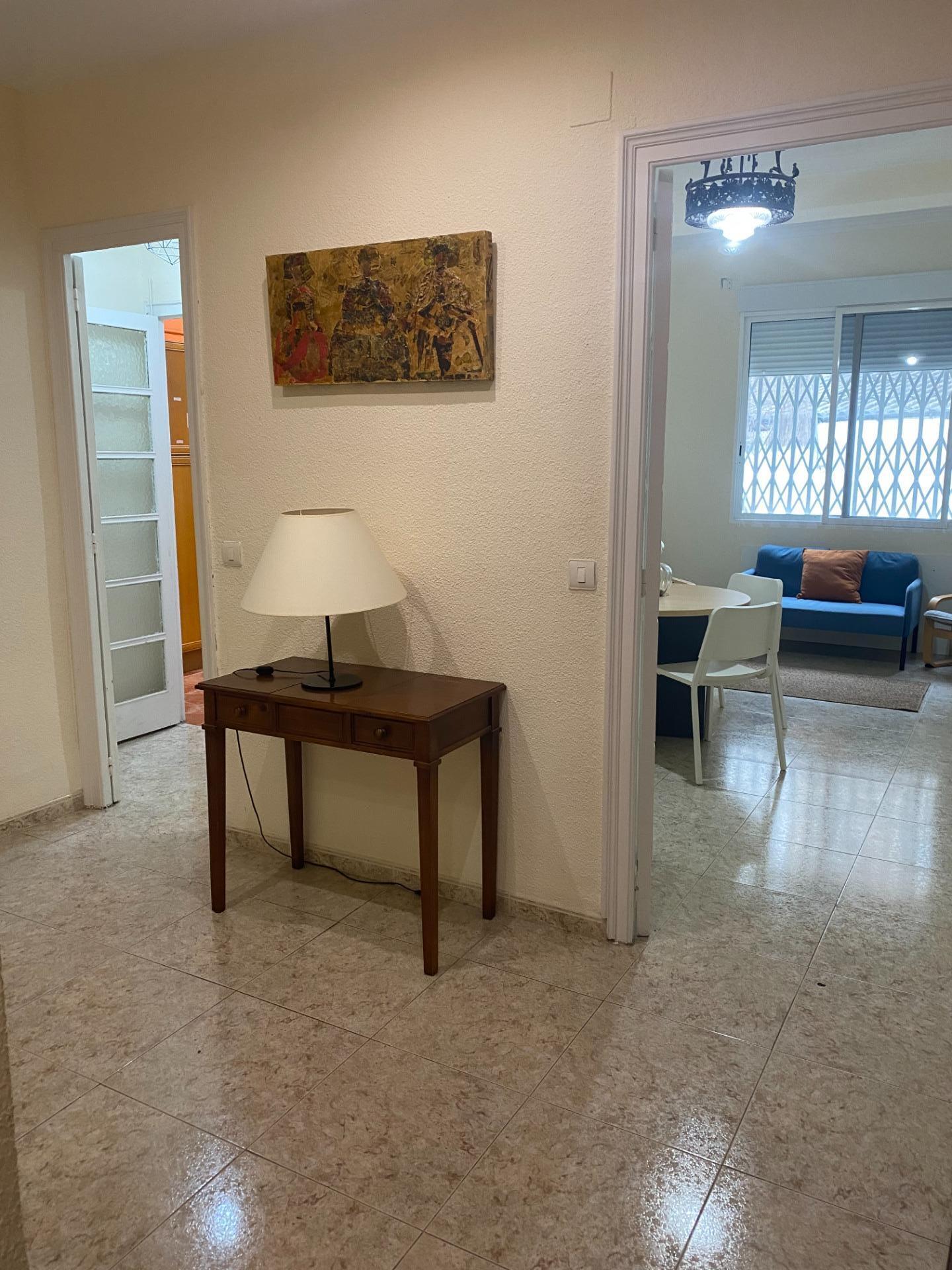 Exclusividad Familiar en Edificio Modernista del Arquitecto Mora