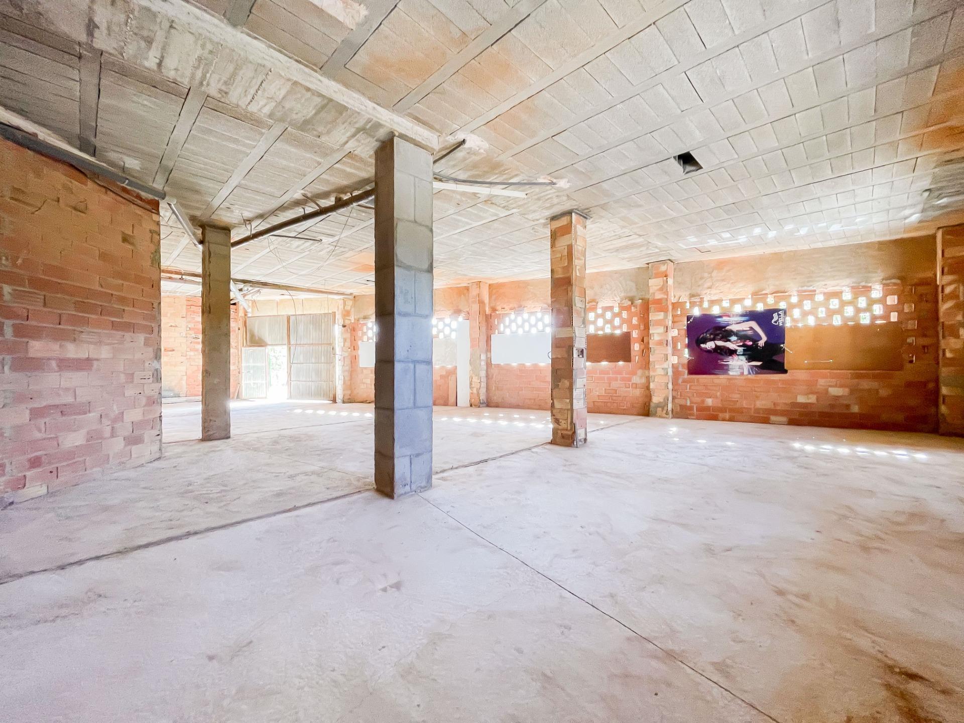 Local comercial en Requena