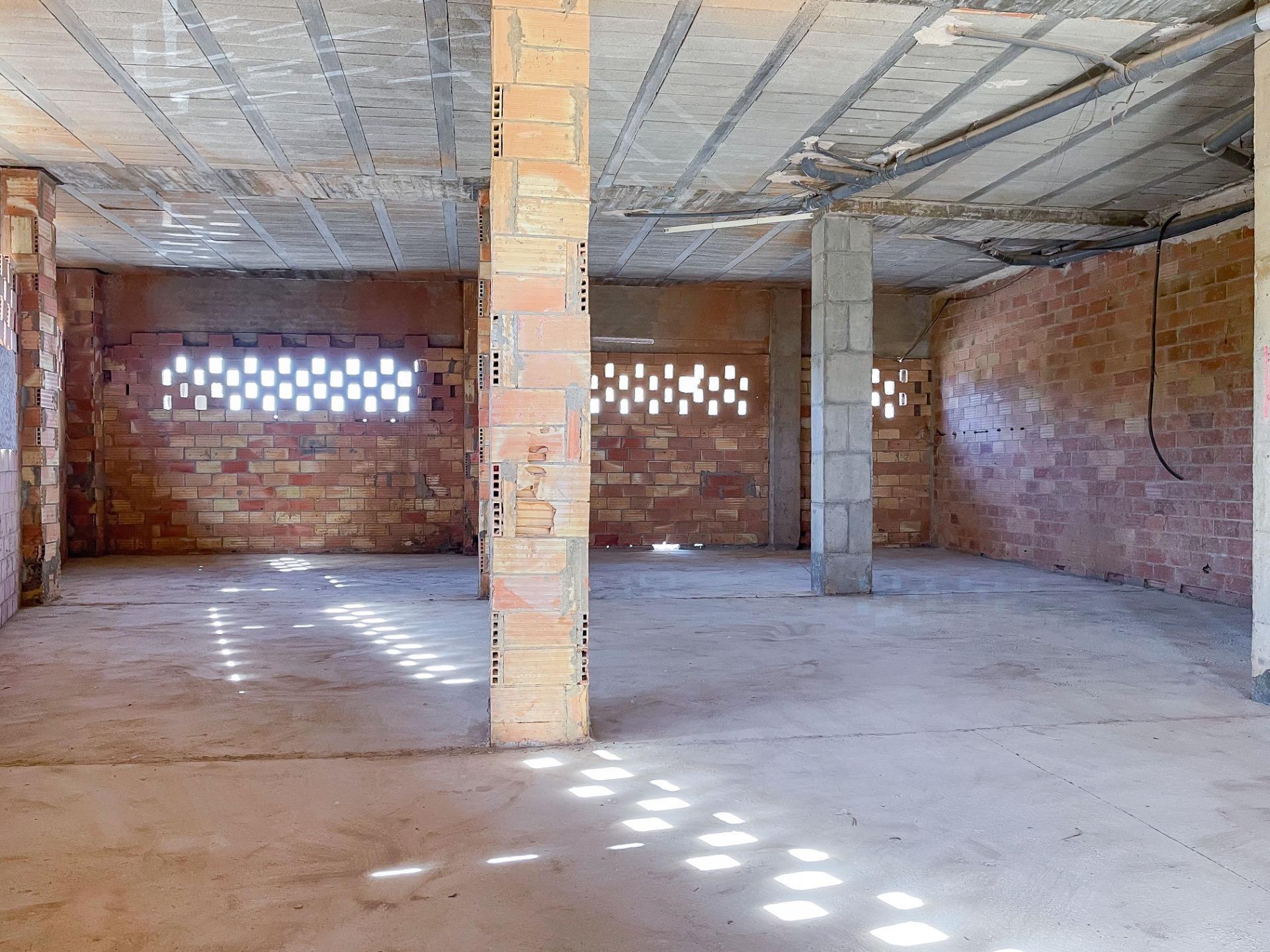 Local comercial en Requena