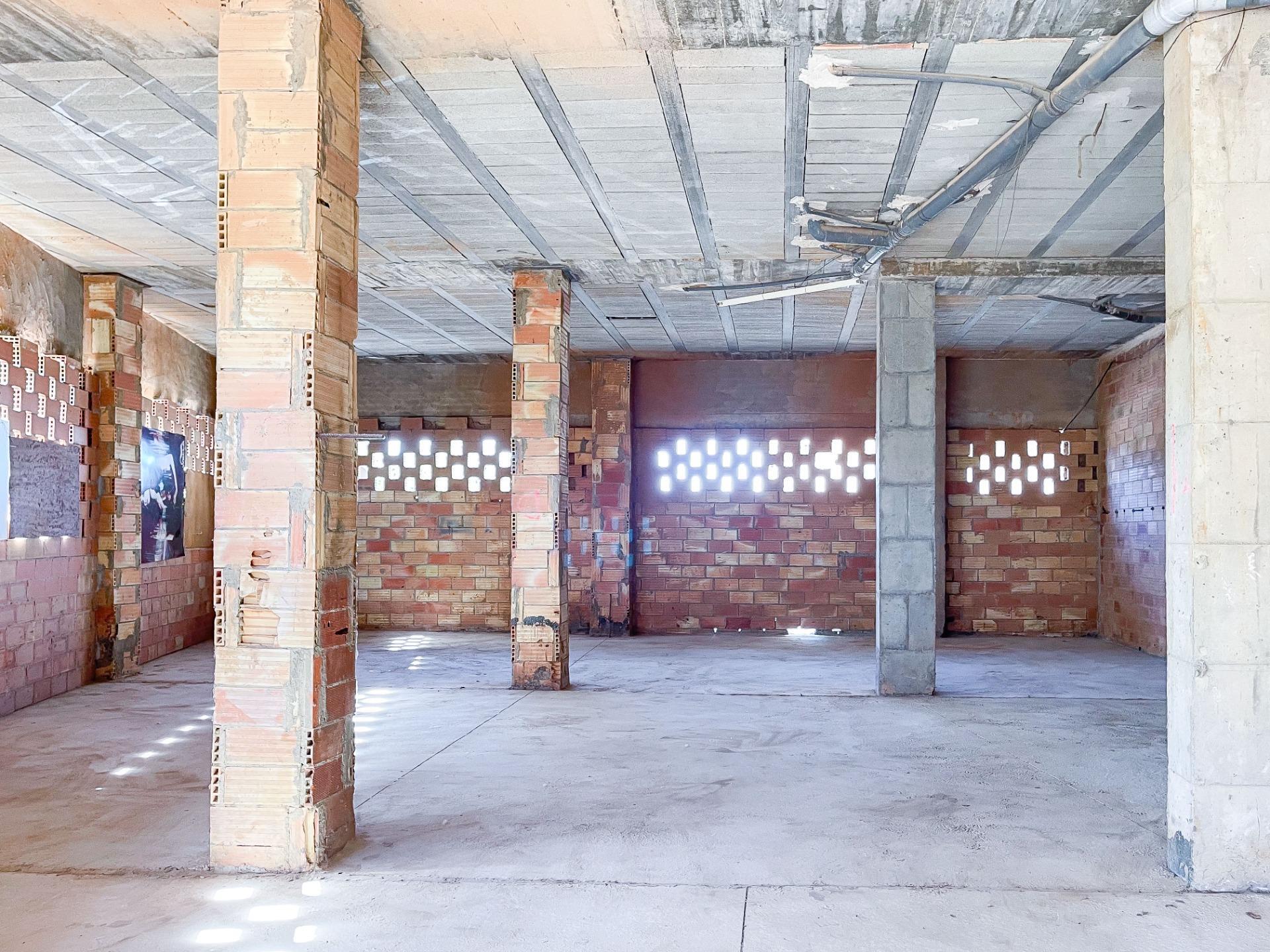 Local comercial en Requena