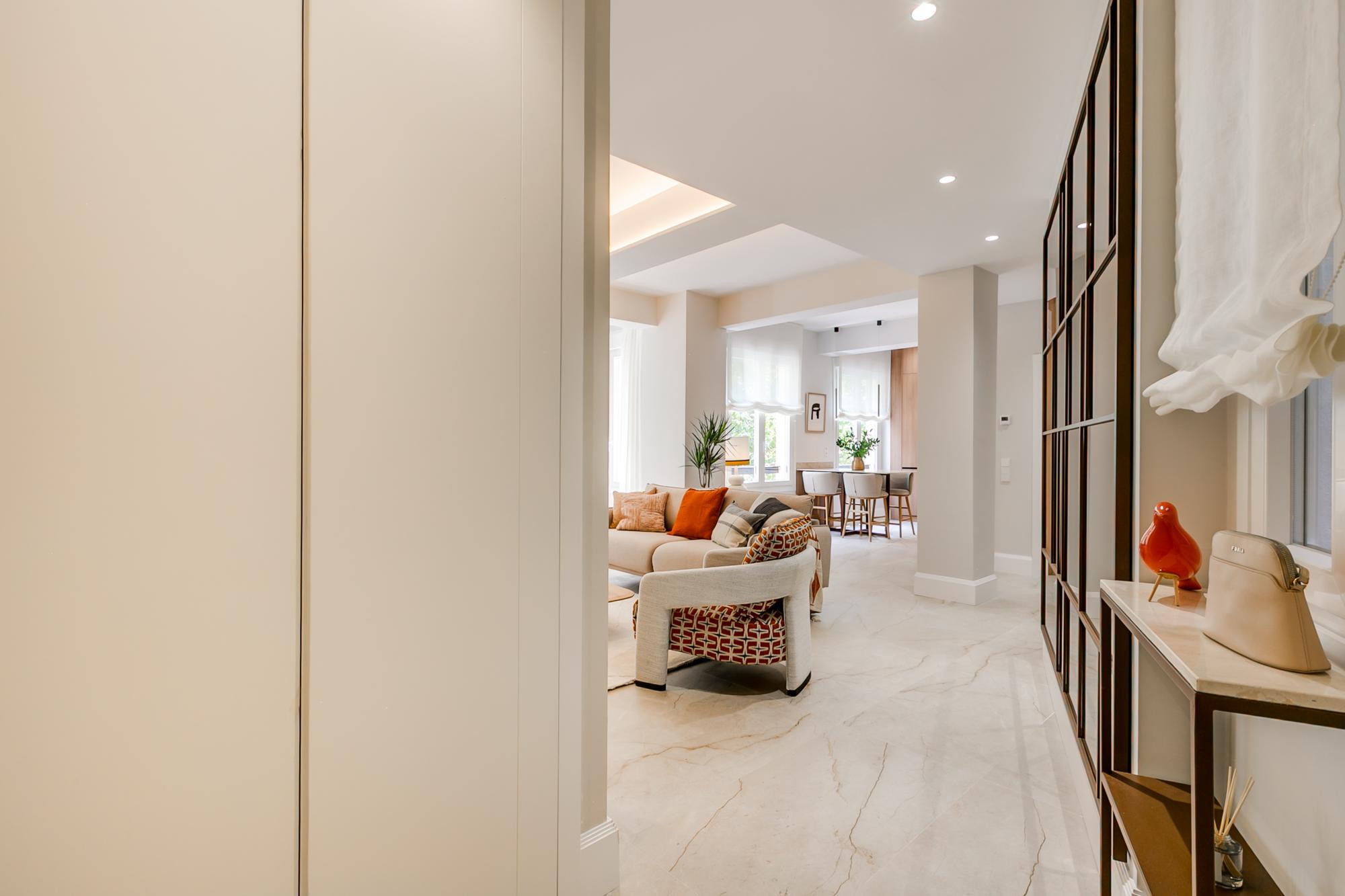 AVENIDA REINA VICTORIA, 37