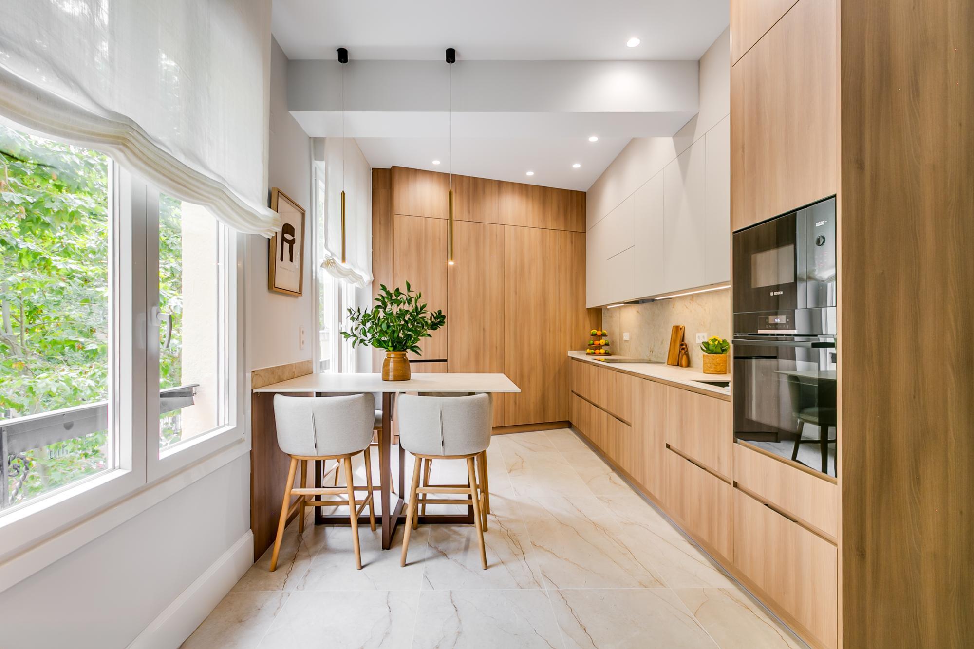 AVENIDA REINA VICTORIA, 37