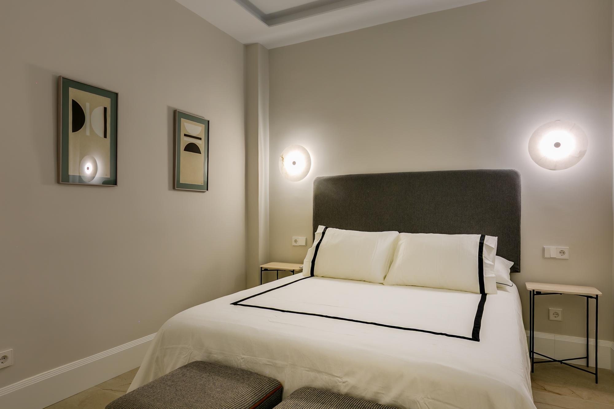 AVENIDA REINA VICTORIA, 37