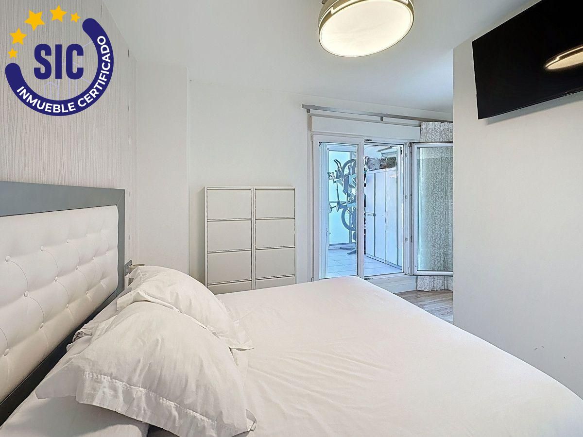 ¡Vive el cielo de Massanassa! Espectacular ático con terraza, barbacoa y ubicación estratégica